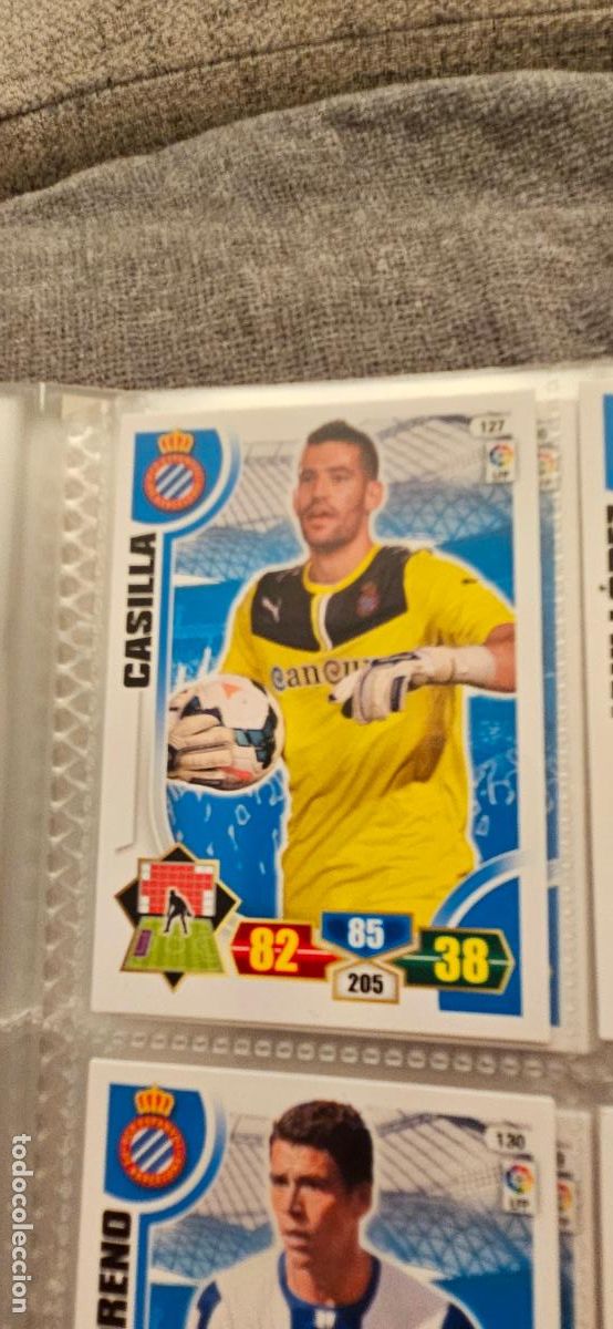 Football Stickers: 127. Casilla (R.C.D. Espanyol) adrenalyn 2013 2014 13 14 trading card