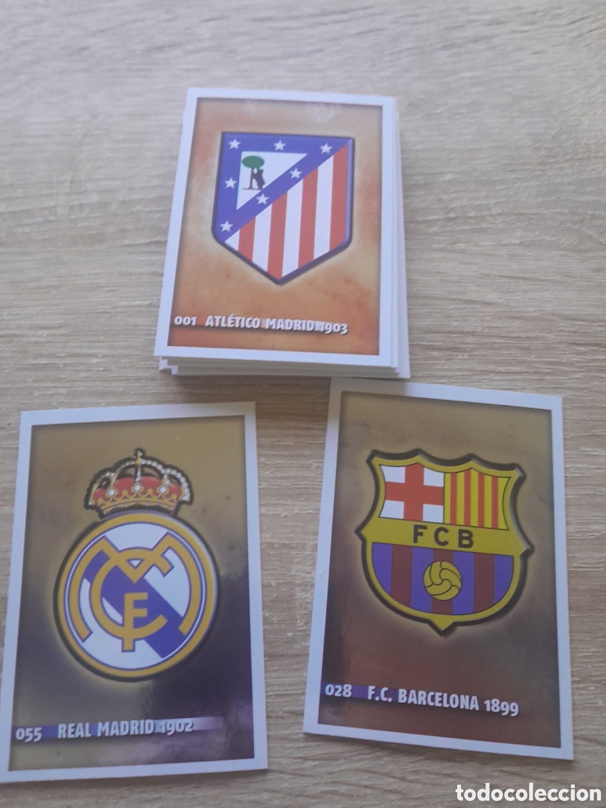 Cromos de f&uacute;tbol: lote 20 escudos liga quiz game 2014 2015 las fichas 2015 mundicromo