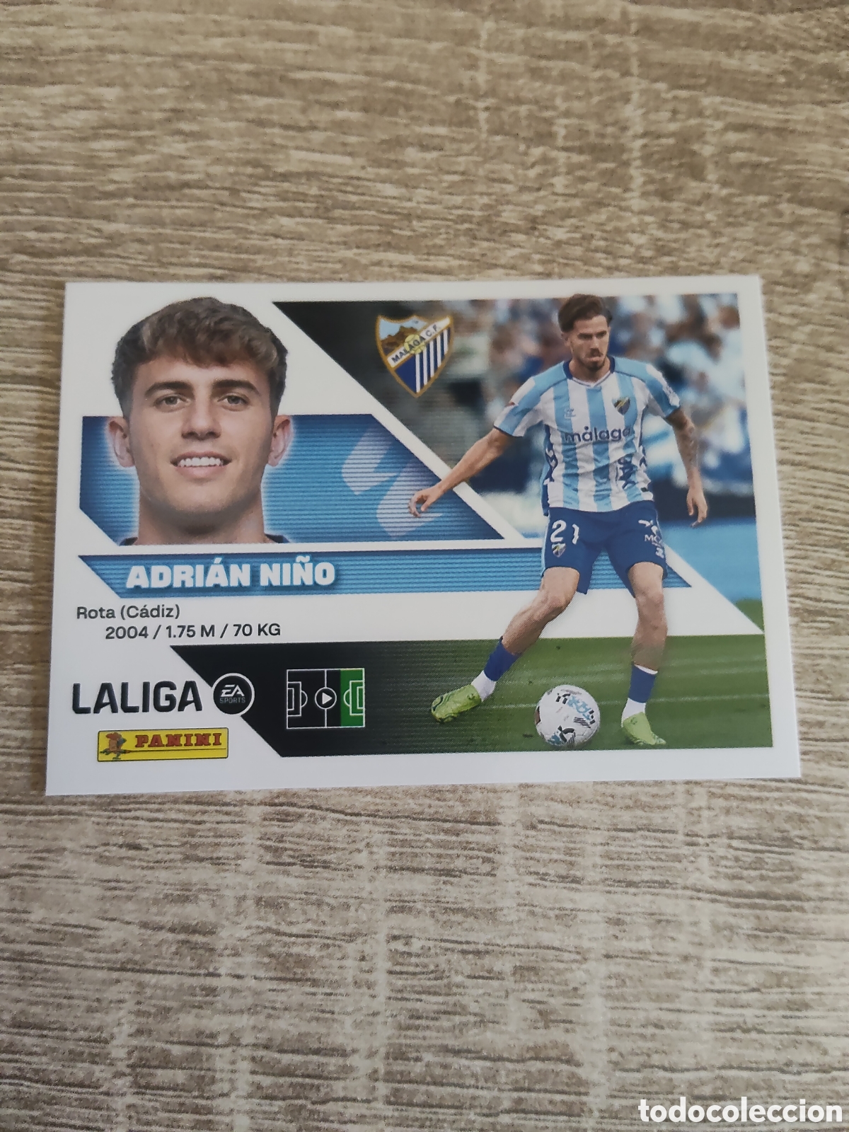 Cromos de f&uacute;tbol: Adri&aacute;n Ni&ntilde;o M&aacute;laga liga 2026 2027 26 27 ediciones este