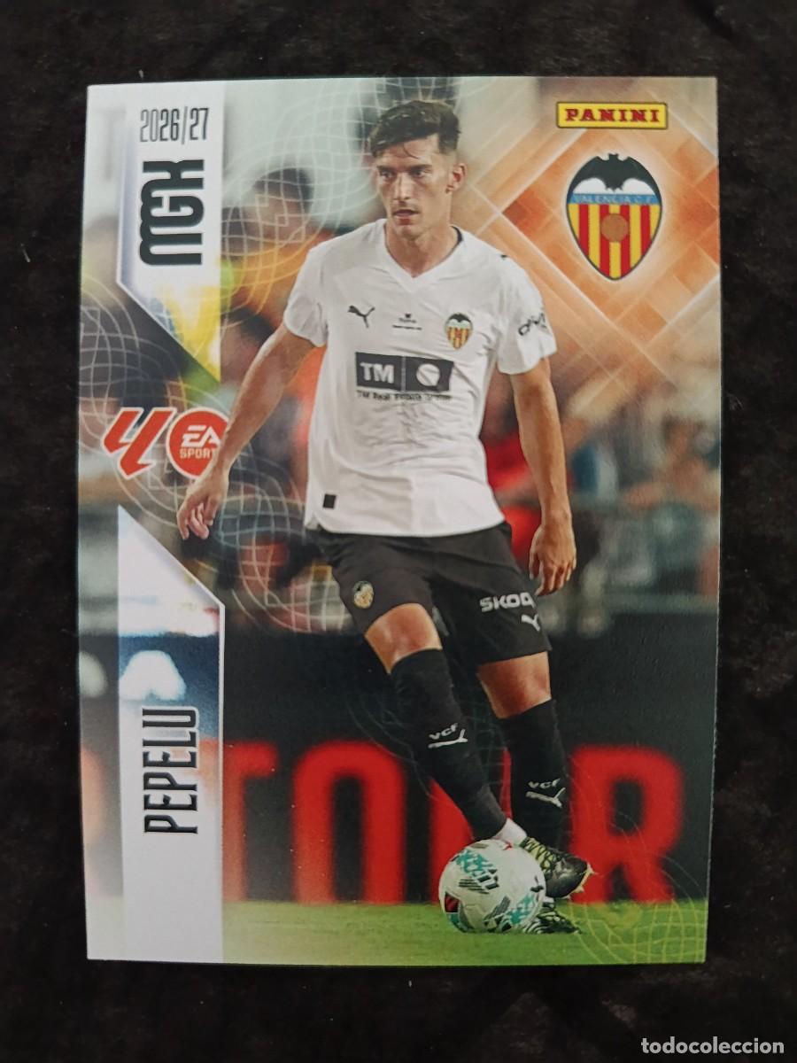 Cartes &agrave; collectionner de Football: MGK 2026/27 MEGACRACKS PANINI. #352 PEPELU. VALENCIA CF.