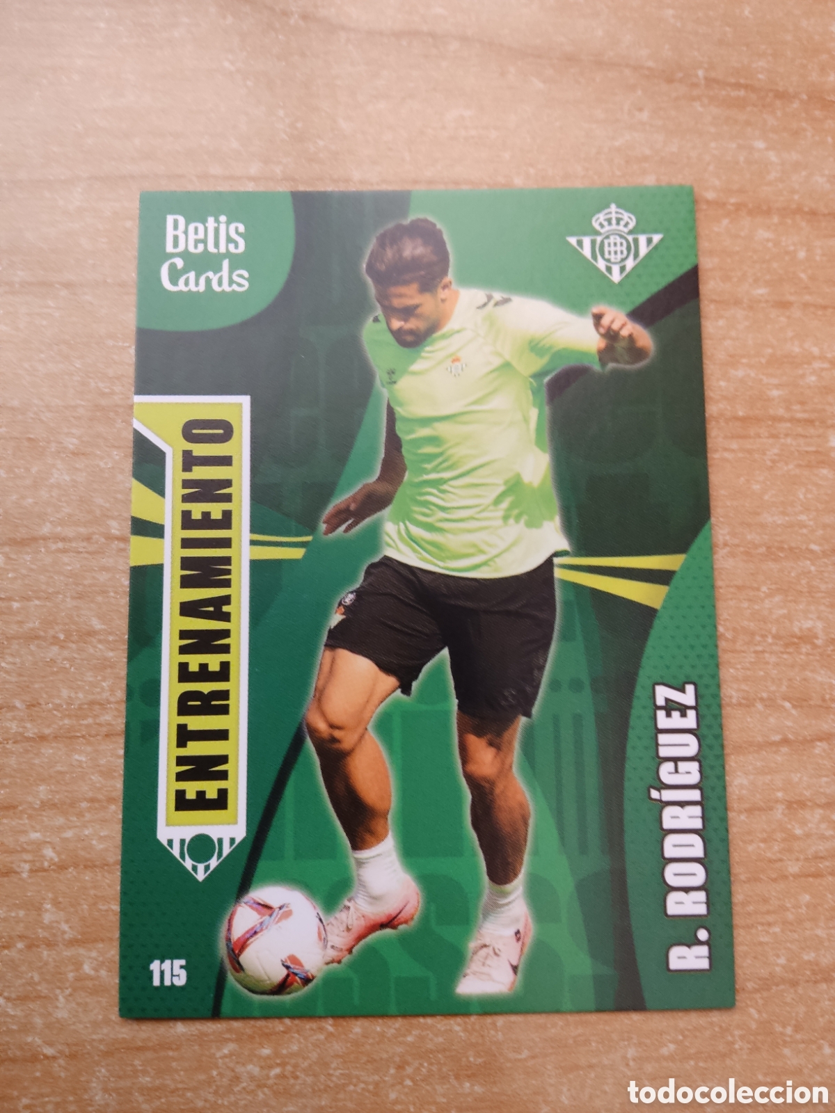 Cromos de f&uacute;tbol: 115 RICARDO RODRIGUEZ ENTRENAMIENTO REAL BETIS HOLY CARDS 2024 2025