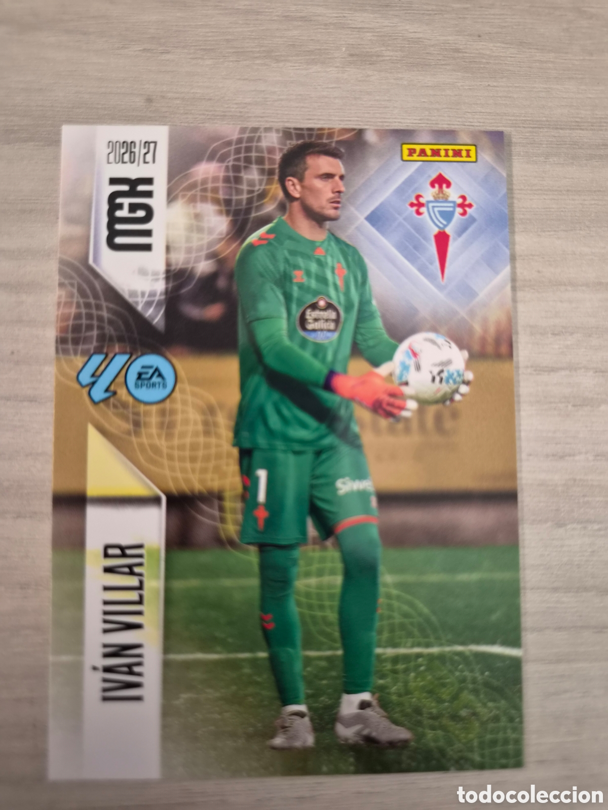 Cromos de f&uacute;tbol: N&deg;111 Celta de Vigo Iv&aacute;n Villar Megacracks 26/27
