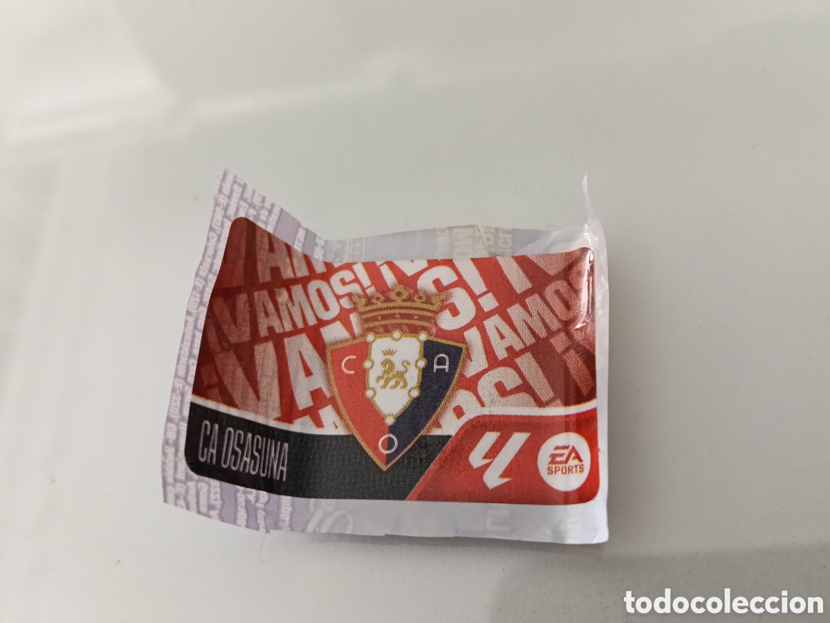Cromos de f&uacute;tbol: Escudo Osasuna - Chicle Panini 2026/27