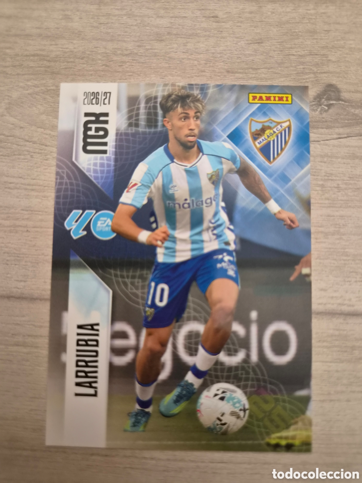 Figurine di Calcio: N&deg;248 Malaga Larrubia Megacracks 26/27