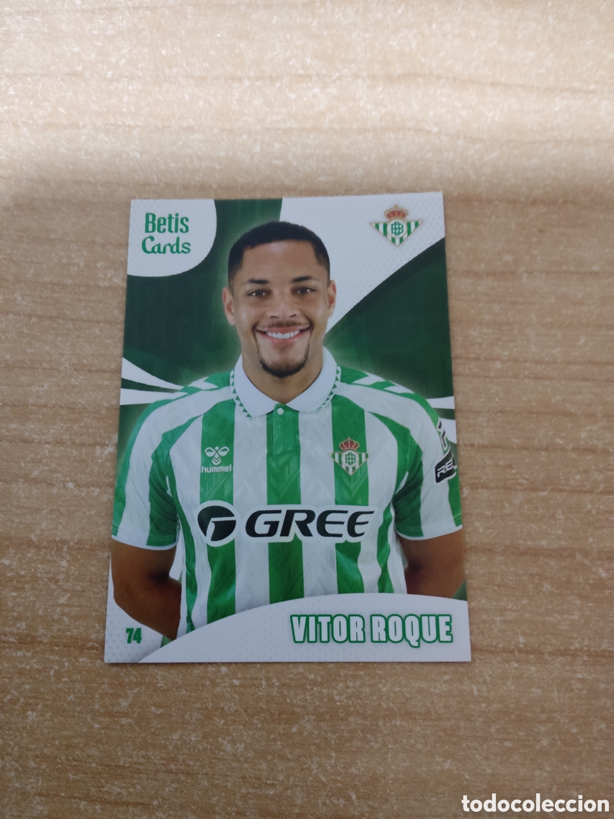 Cartes &agrave; collectionner de Football: 74 VITOR ROQUE REAL BETIS HOLY CARDS 2024 2025