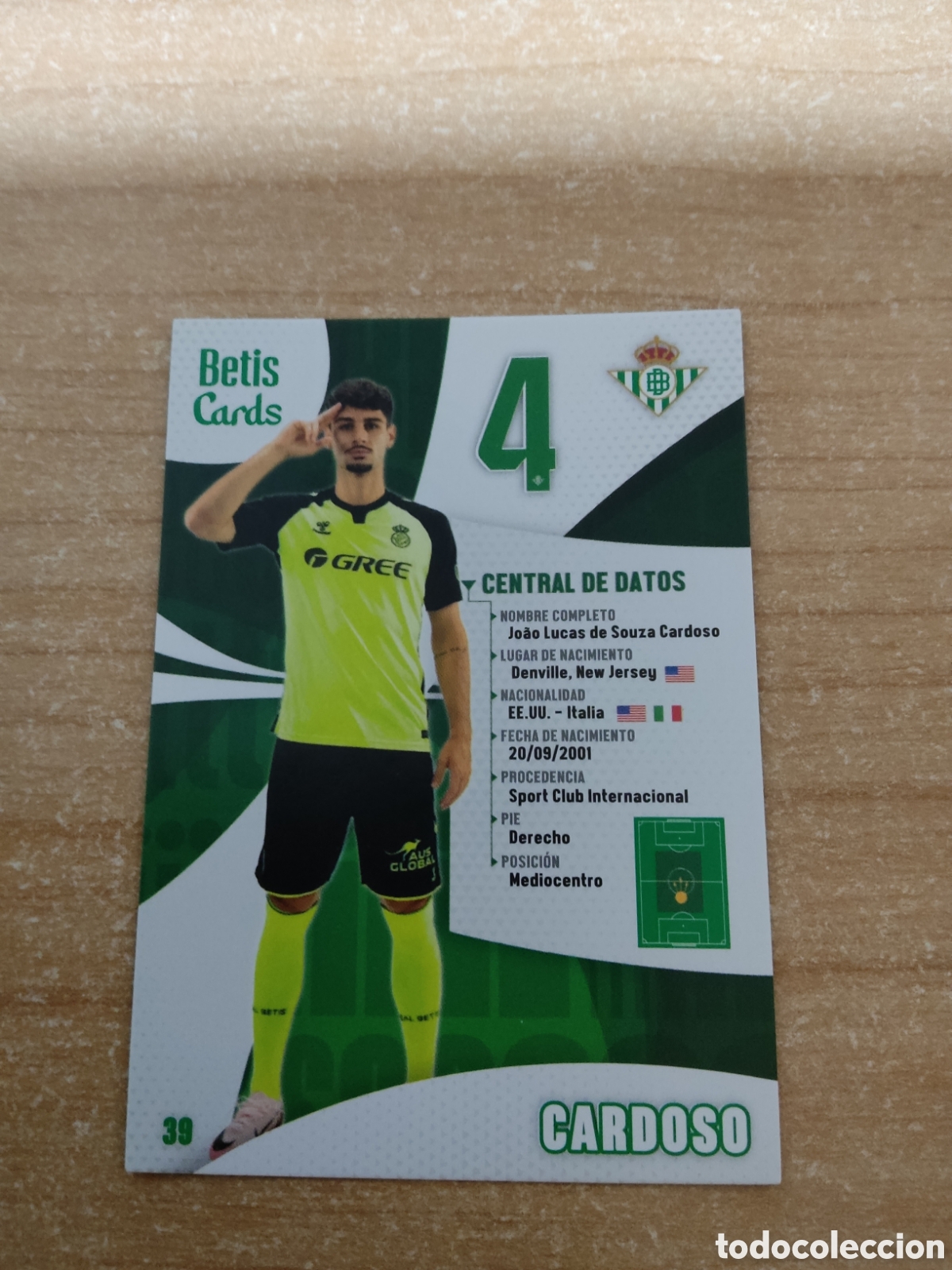 Cartes &agrave; collectionner de Football: 39 JOHNNY CARDOSO REAL BETIS HOLY CARDS 2024 2025