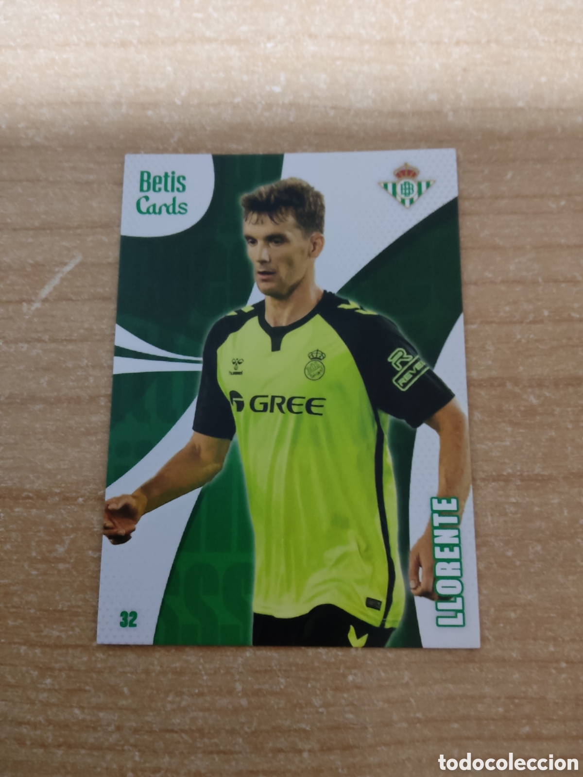 Cromos de f&uacute;tbol: 32 DIEGO LLORENTE REAL BETIS HOLY CARDS 2024 2025