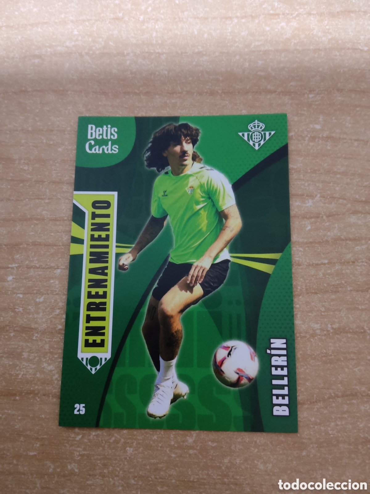 Cromos de f&uacute;tbol: 25 HECTOR BELLERIN ENTRENAMIENTO REAL BETIS HOLY CARDS 2024 2025