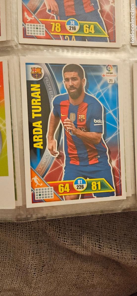 Cartes &agrave; collectionner de Football: 71 Arda Turan FC Barcelona Adrenalyn 2016 2017 16 17 trading card