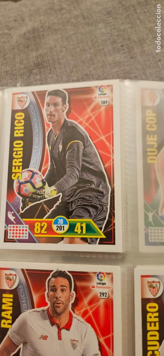 Fu&szlig;ball-Sticker: 289 Sergio Rico Sevilla Adrenalyn 2016 2017 16 17 trading card