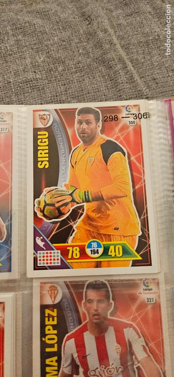 Fu&szlig;ball-Sticker: 300 Salvatore Sirigu Sevilla Adrenalyn 2016 2017 16 17 trading card
