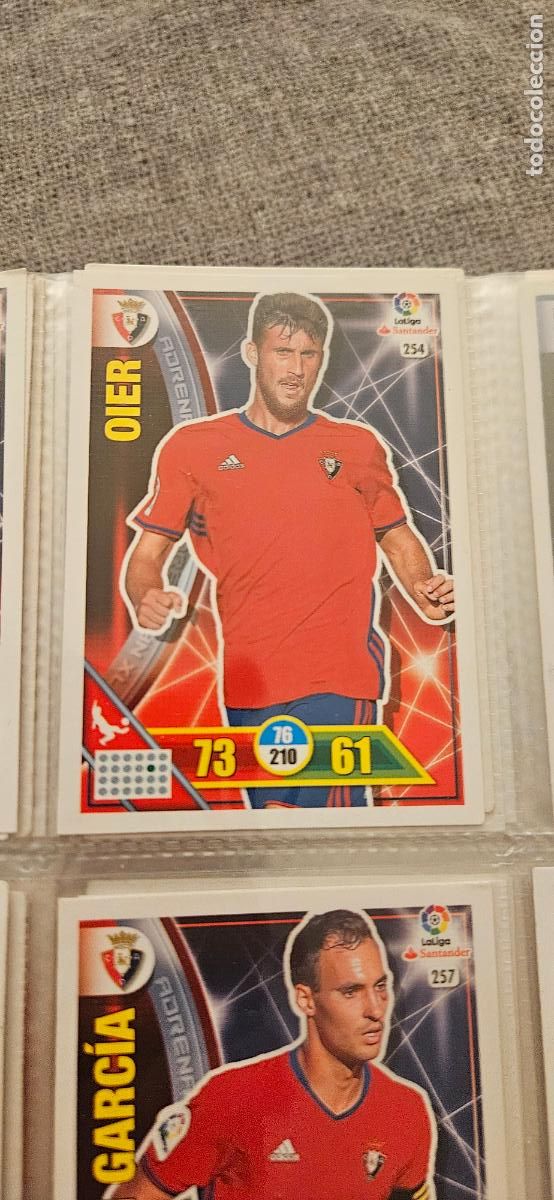 Figurine di Calcio: 254 Oier Osasuna Adrenalyn 2016 2017 16 17 trading card