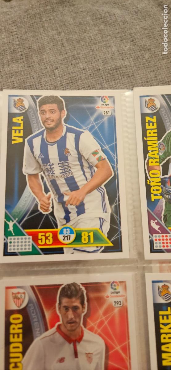 Fu&szlig;ball-Sticker: 281 Carlos Vela Real Sociedad Adrenalyn 2016 2017 16 17 trading card