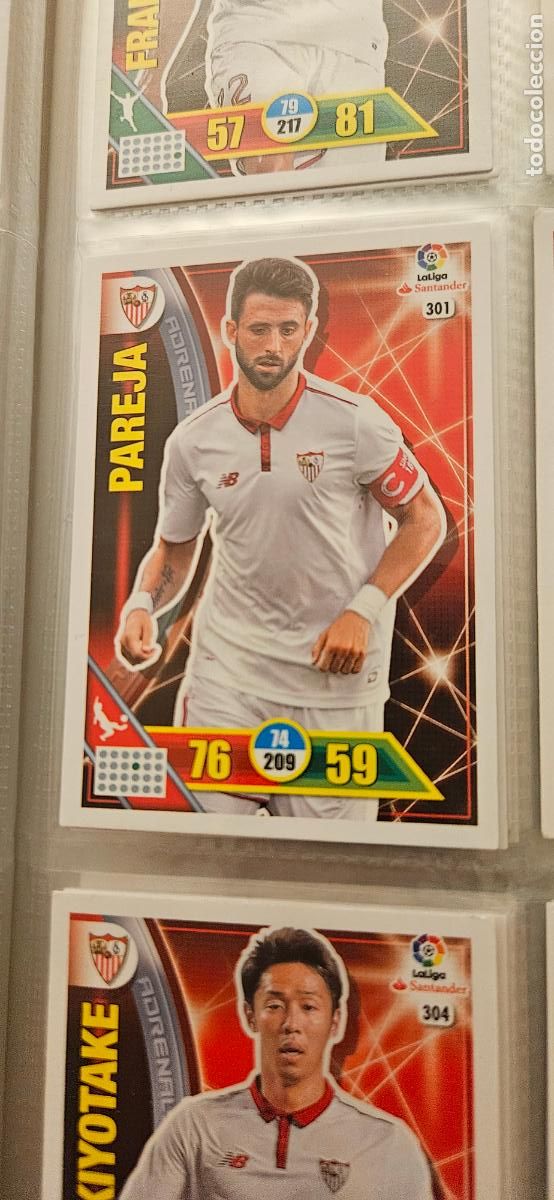 Fu&szlig;ball-Sticker: 301 Nicol&aacute;s Pareja Sevilla Adrenalyn 2016 2017 16 17 trading card