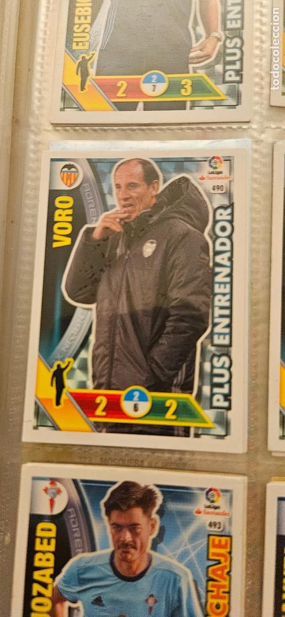 Cartes &agrave; collectionner de Football: Voro - N&ordm; 490 - Valencia C.F. - Plus Entrenador - Adrenalyn 2016 2017 17 16