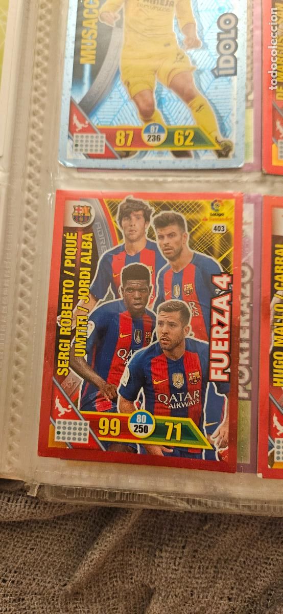 Cartes &agrave; collectionner de Football: Sergi Roberto / Gerard Piqu&eacute; / Samuel Umtiti / Jordi Alba - N&ordm; 403 - F.C. Barcelona - Fuerza 4