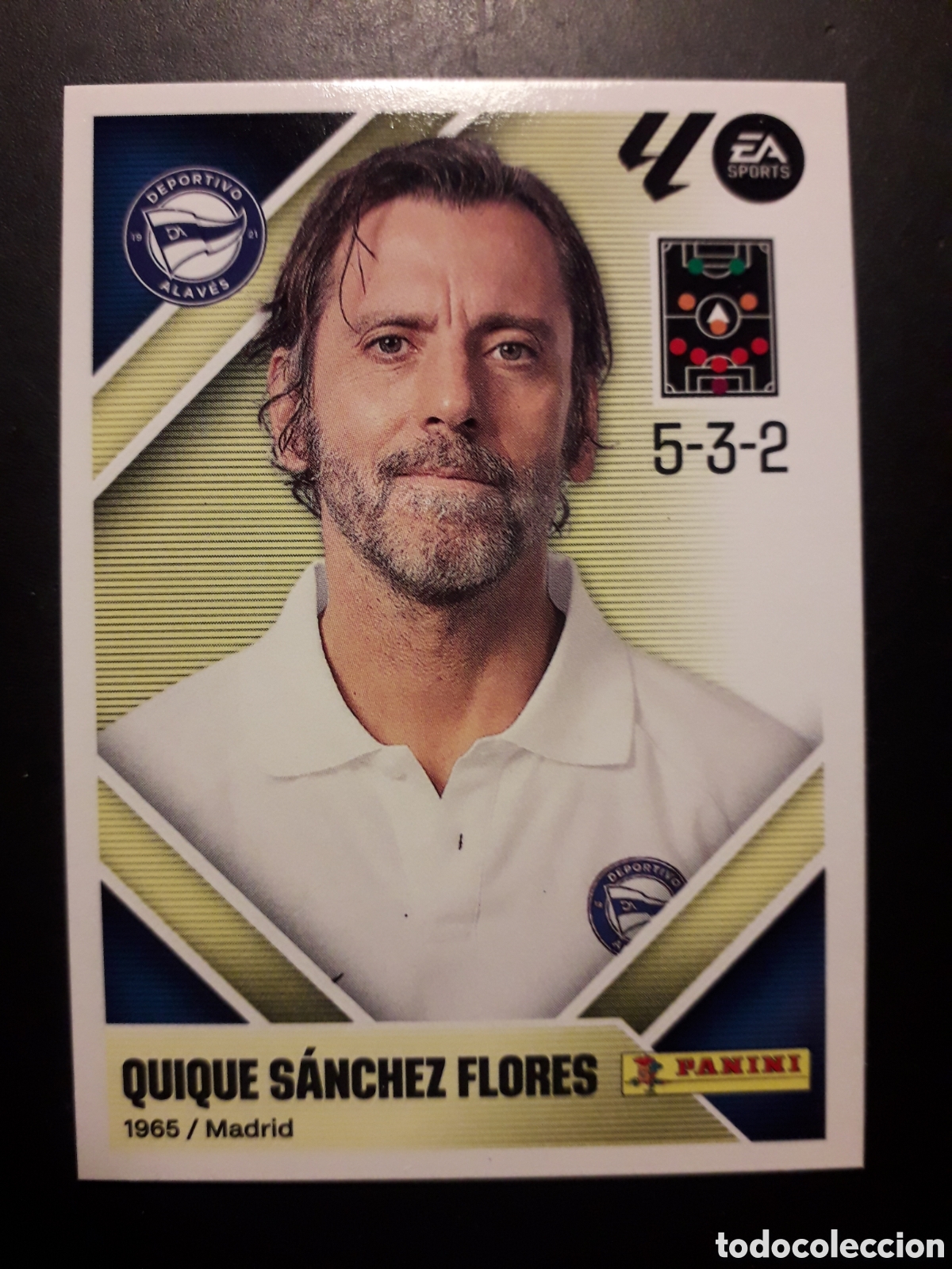 Cromos de f&uacute;tbol: QUIQUE S&Aacute;NCHEZ FLORES ALAV&Eacute;S N&deg; 2 ED ESTE 2026 2027 26 27 SIN PEGAR PEDIDO M&Iacute;NIMO 3&euro;.