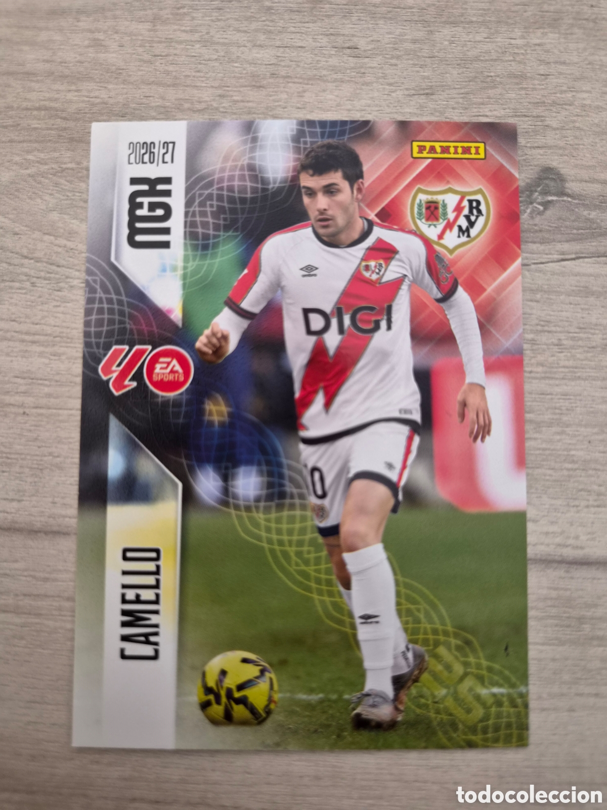 Cromos de f&uacute;tbol: N&deg;305 Rayo Vallecano Camello Megacracks 26/27