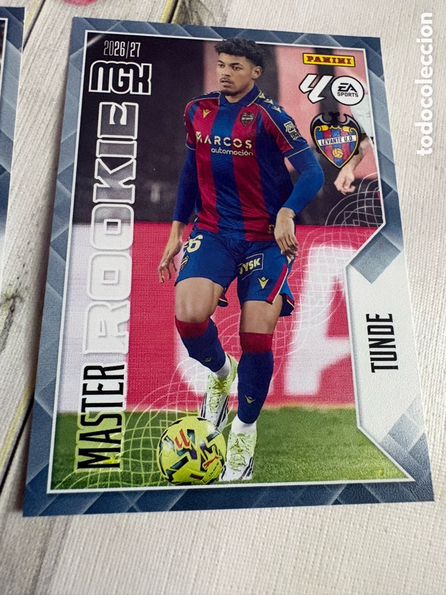 Cromos de f&uacute;tbol: CROMO CARD 2026 2027 MEGACRACKS 27 26 MGK PANINI MASTER ROOKIE TUNDE 421 LEVANTE