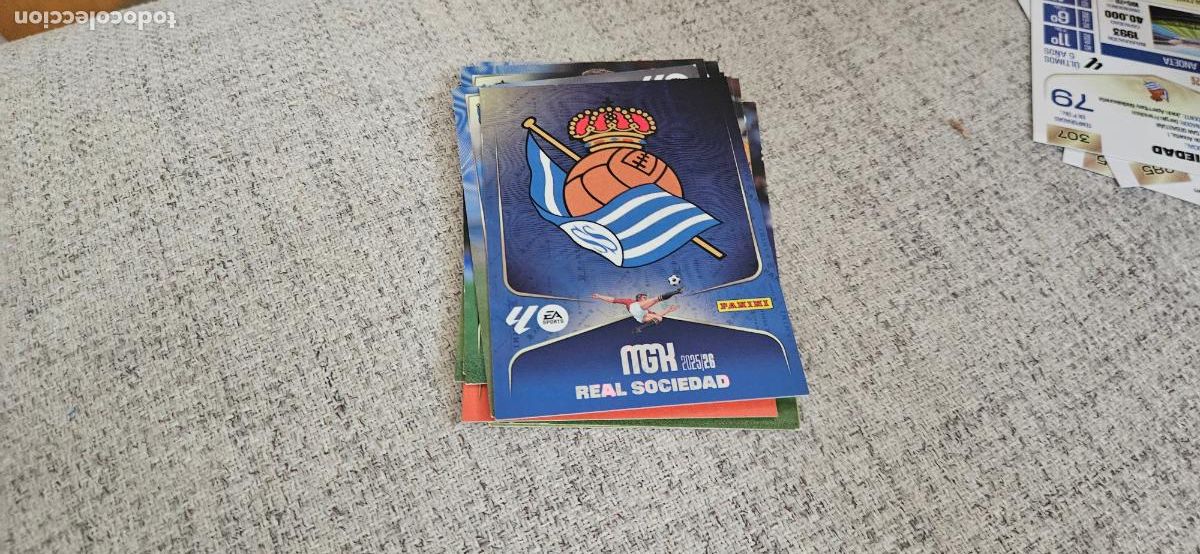 Figurine di Calcio: Escudo - N&ordm; 307 - Real Sociedad - Base card - Liga 2025 2026 25 26 Megacracks Trading Card