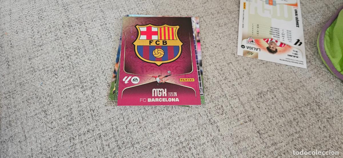 Football Stickers: Escudo - N&ordm; 73 - FC Barcelona - Base card - Liga 2025 2026 25 26 Megacracks Trading Card