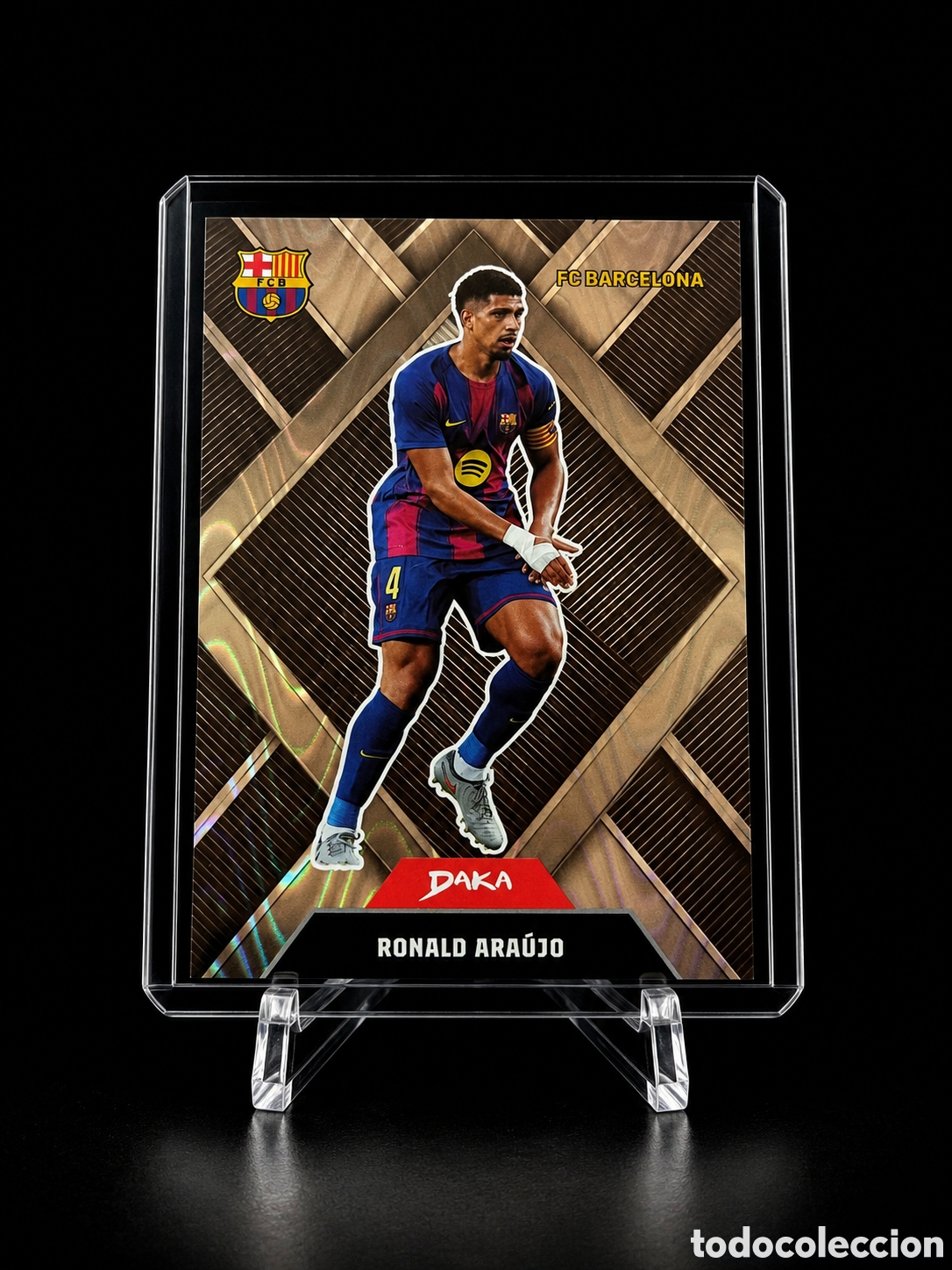 Cromos de f&uacute;tbol: RONALD ARA&Uacute;JO FC BARCELONA DAKA 25/26 TOP AUDIENCE NUMERADA 225/299