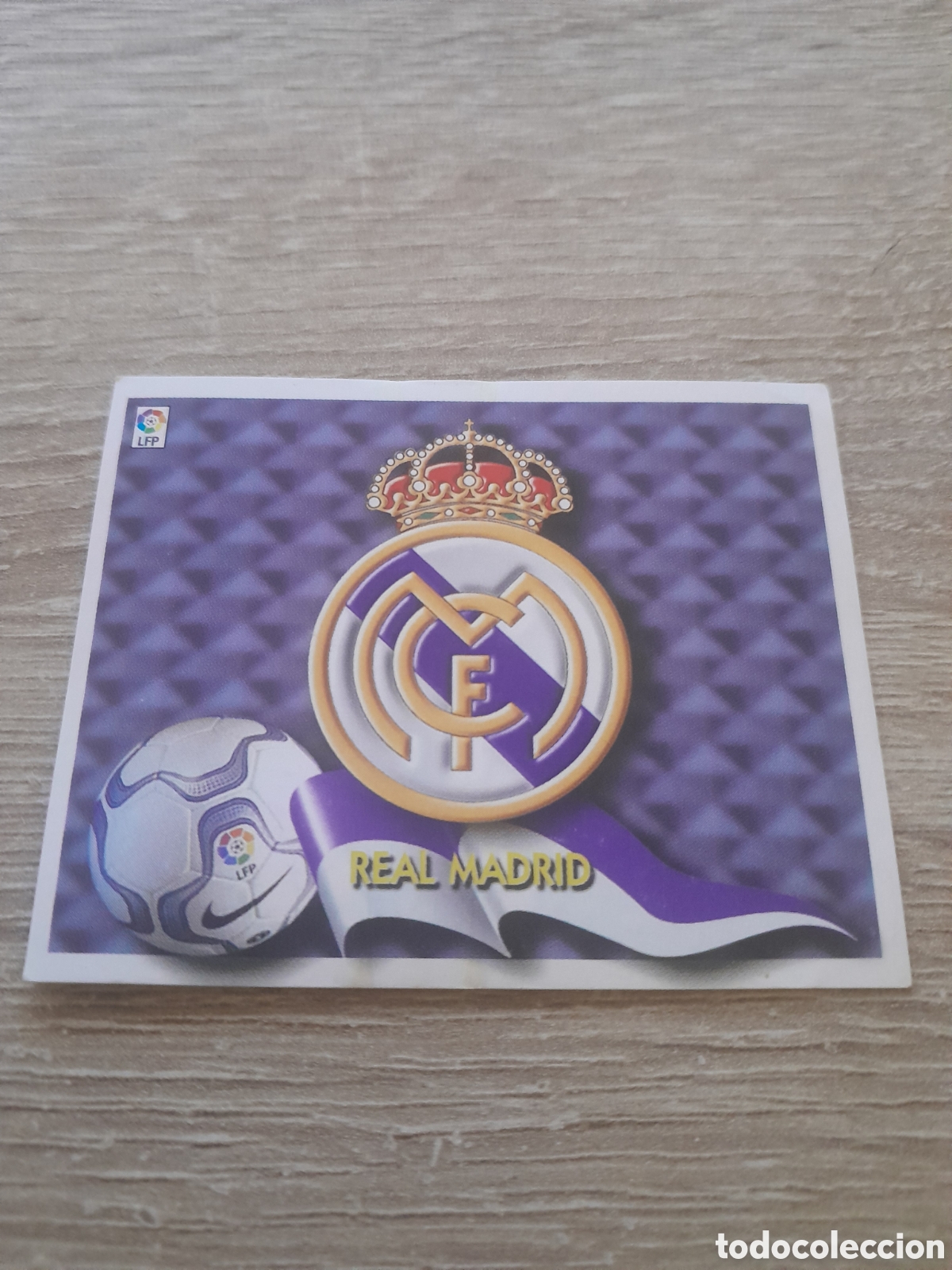 Cromos de f&uacute;tbol: escudo real madrid ediciones este 2000 2001