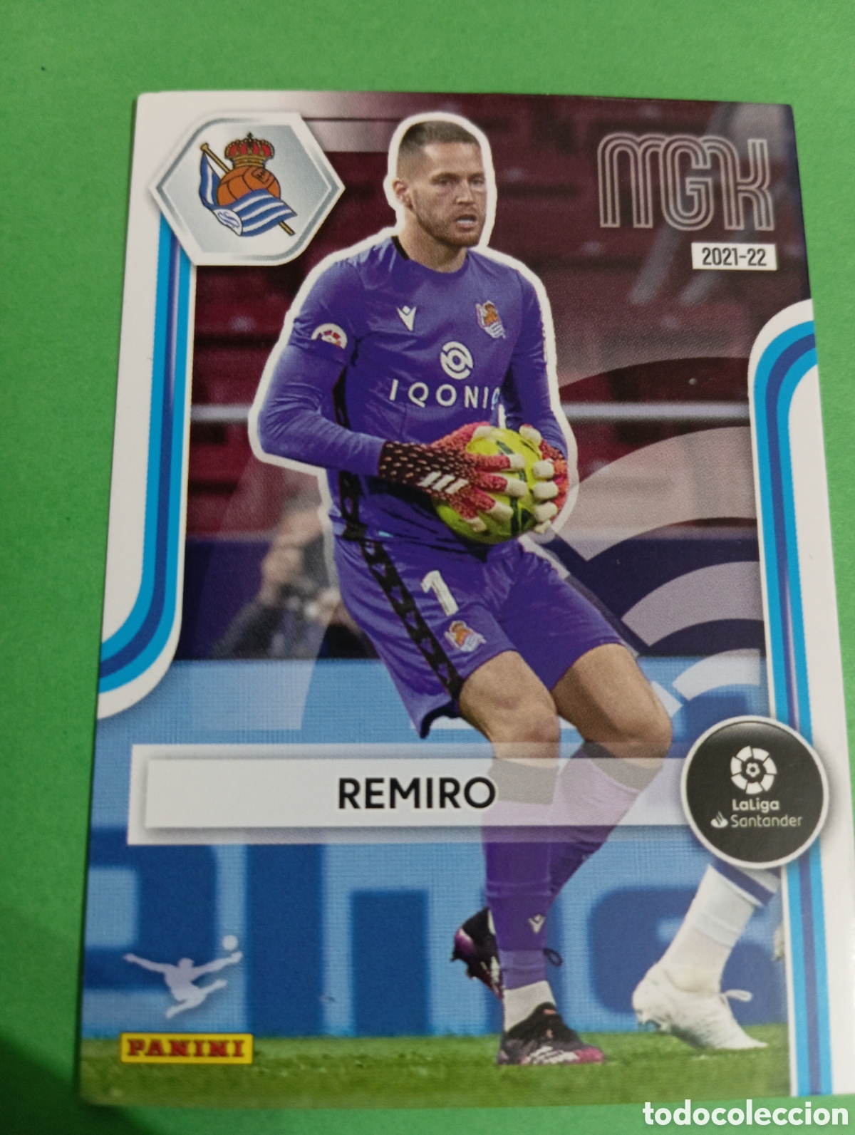 Cromos de f&uacute;tbol: Remiro Real Sociedad n&deg;290 / PANINI MEGACRACKS 2021/2022