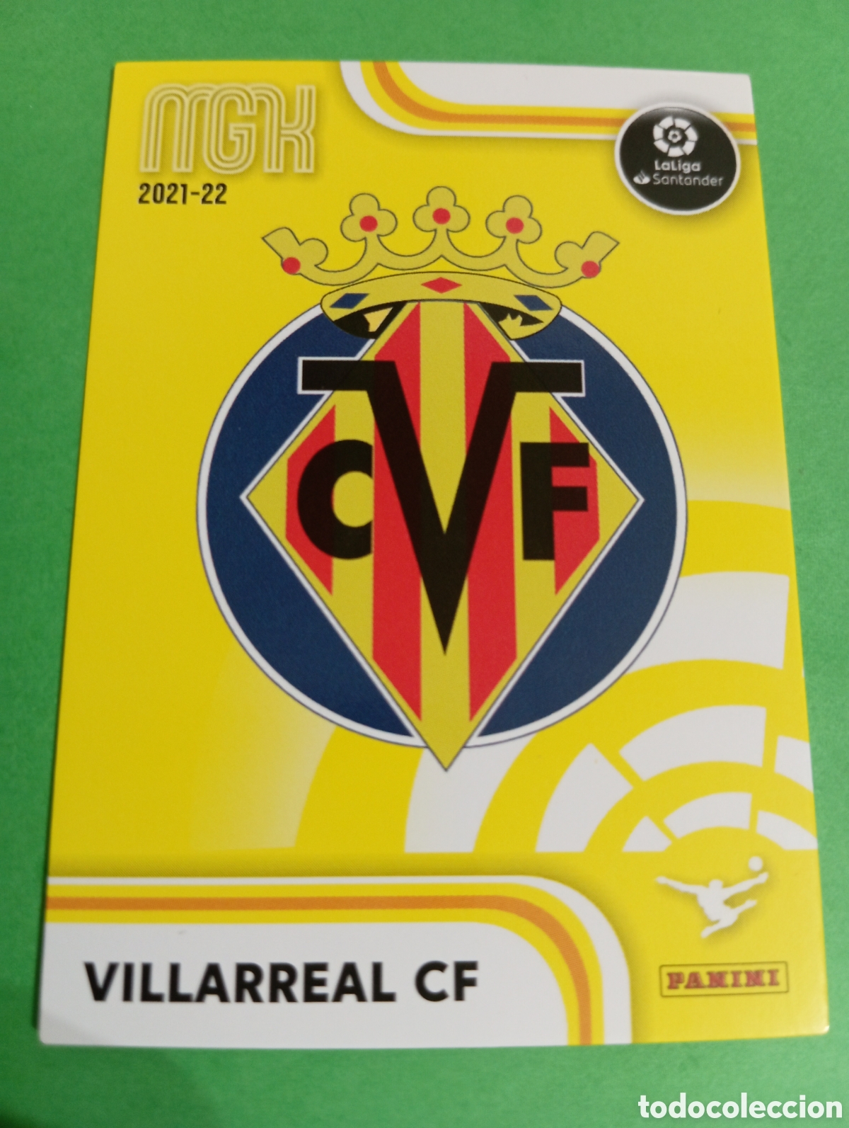 Cartes &agrave; collectionner de Football: Escudo del Villarreal n&deg;343 / PANINI MEGACRACKS 2021/2022