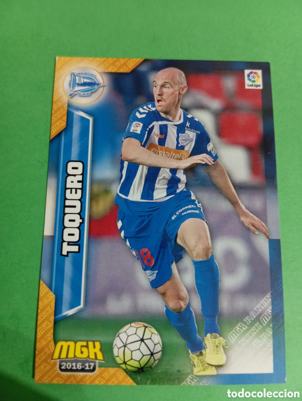 Football Stickers: Toquero Alav&eacute;s n&deg;21 / PANINI MEGACRACKS 2016/2017