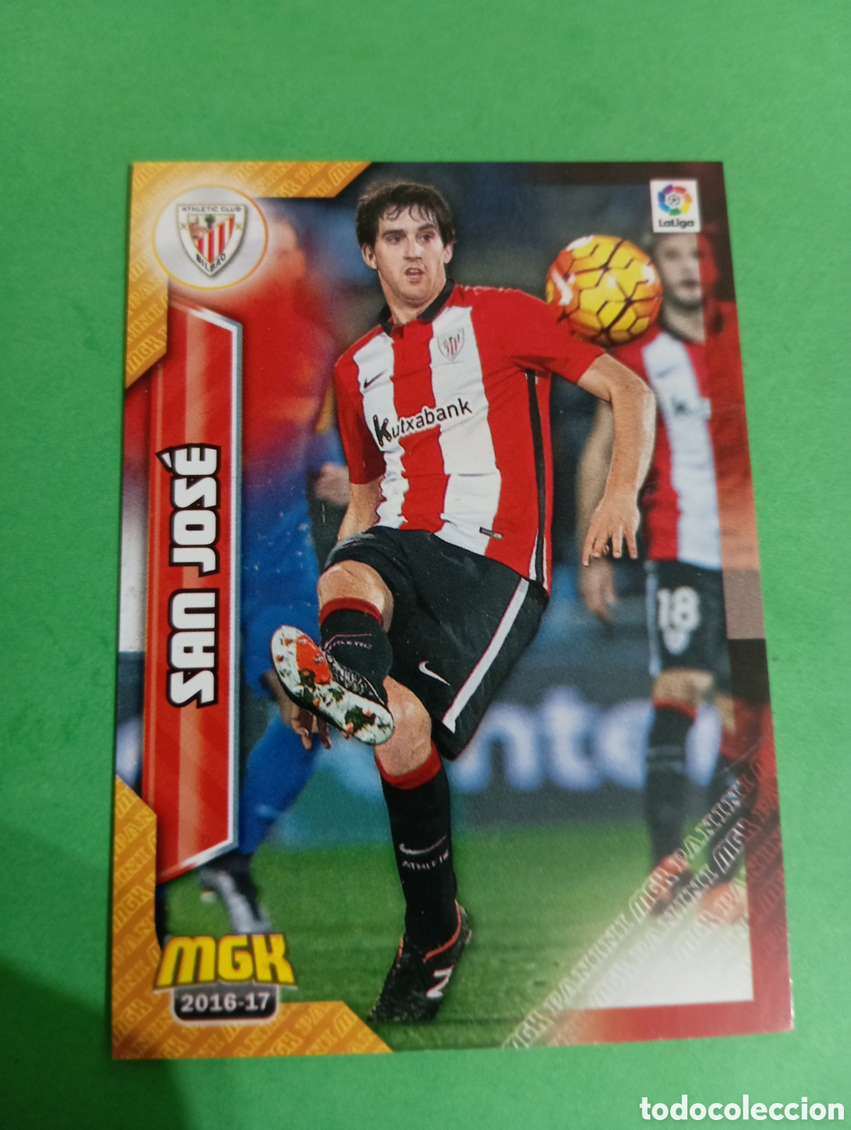 Cartes &agrave; collectionner de Football: San Jos&eacute; Athletic de Bilbao n&deg;38 / PANINI MEGACRACKS 2016/2017