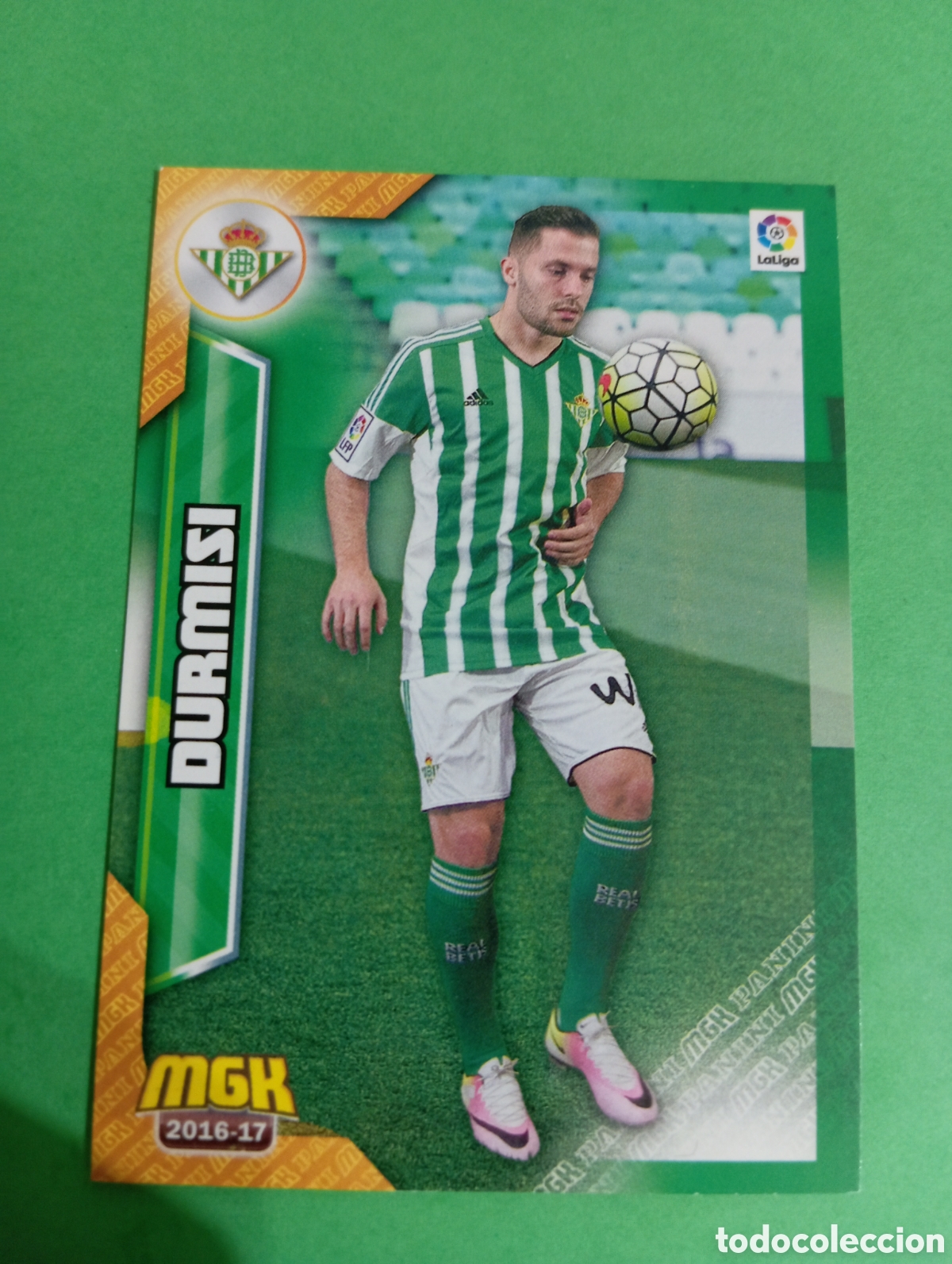 Cartes &agrave; collectionner de Football: Durmisi Betis n&deg;117 / PANINI MEGACRACKS 2016/2017