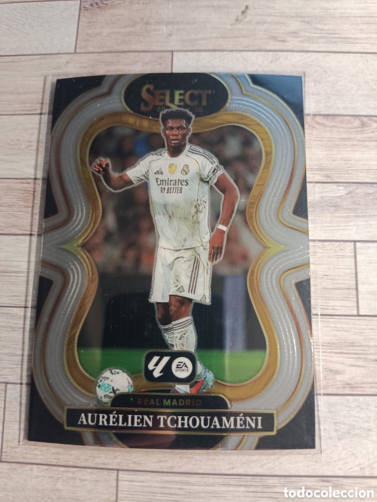 Cromos de f&uacute;tbol: 11 AURELIEN TCHOUAMENI SELECT LA LIGA REAL MADRID BASE TERRACE 2025 2026 PANINI 25 26