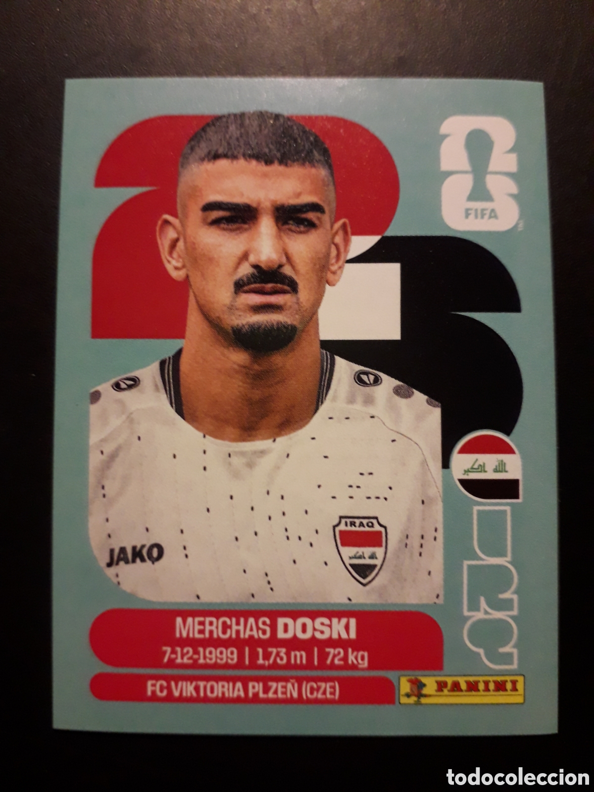 Fu&szlig;ball-Sticker: DOSKI IRAQ IRQ 6 MUNDIAL F&Uacute;TBOL 2026 FIFA WORLD CUP PANINI SIN PEGAR PEDIDO M&Iacute;NIMO 3&euro;.