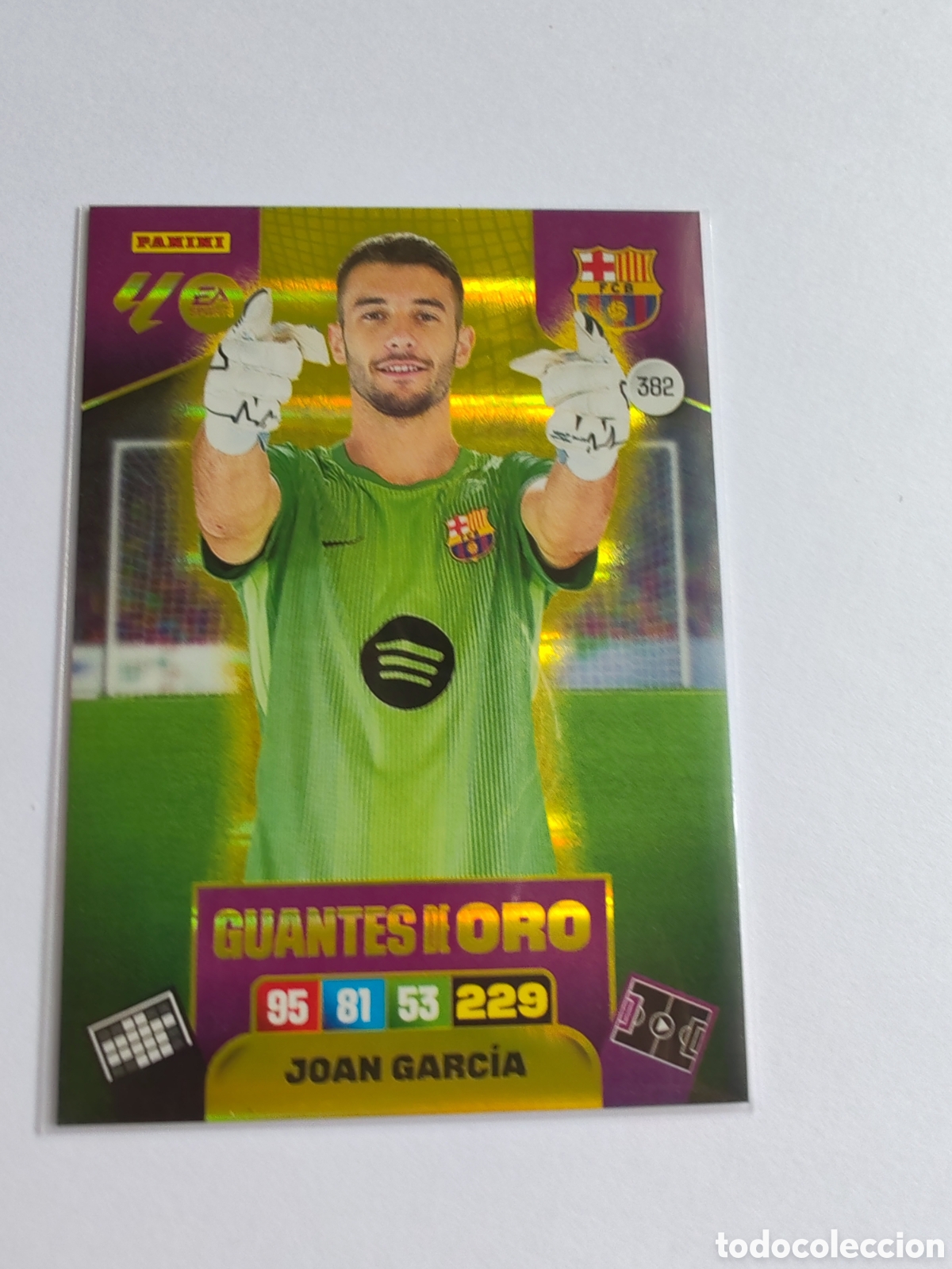 Fu&szlig;ball-Sticker: Cromo Adrenalyn Joan Garc&iacute;a guantes de oro 2025 2026