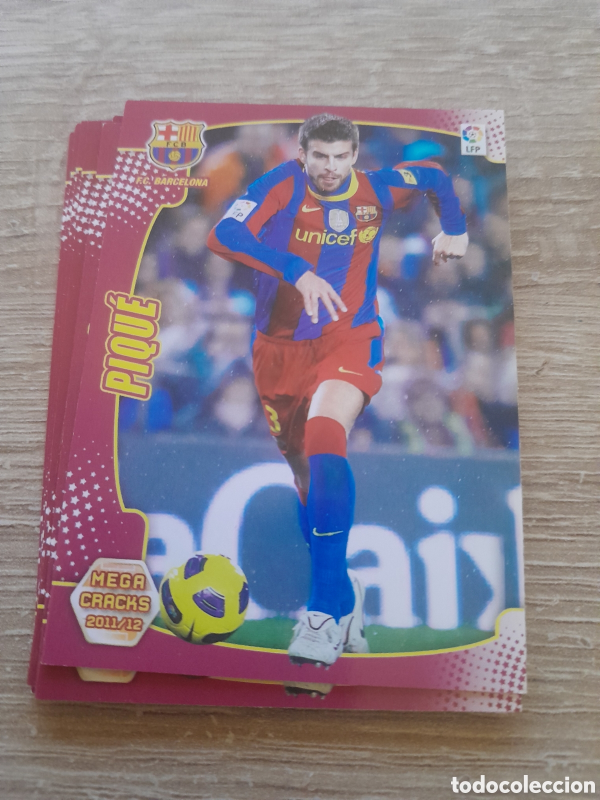 Figurine di Calcio: N&ordm; 42 pique - barcelona MEGACRACKS 2011 2012 LA LIGA PANINI MGK 11-12