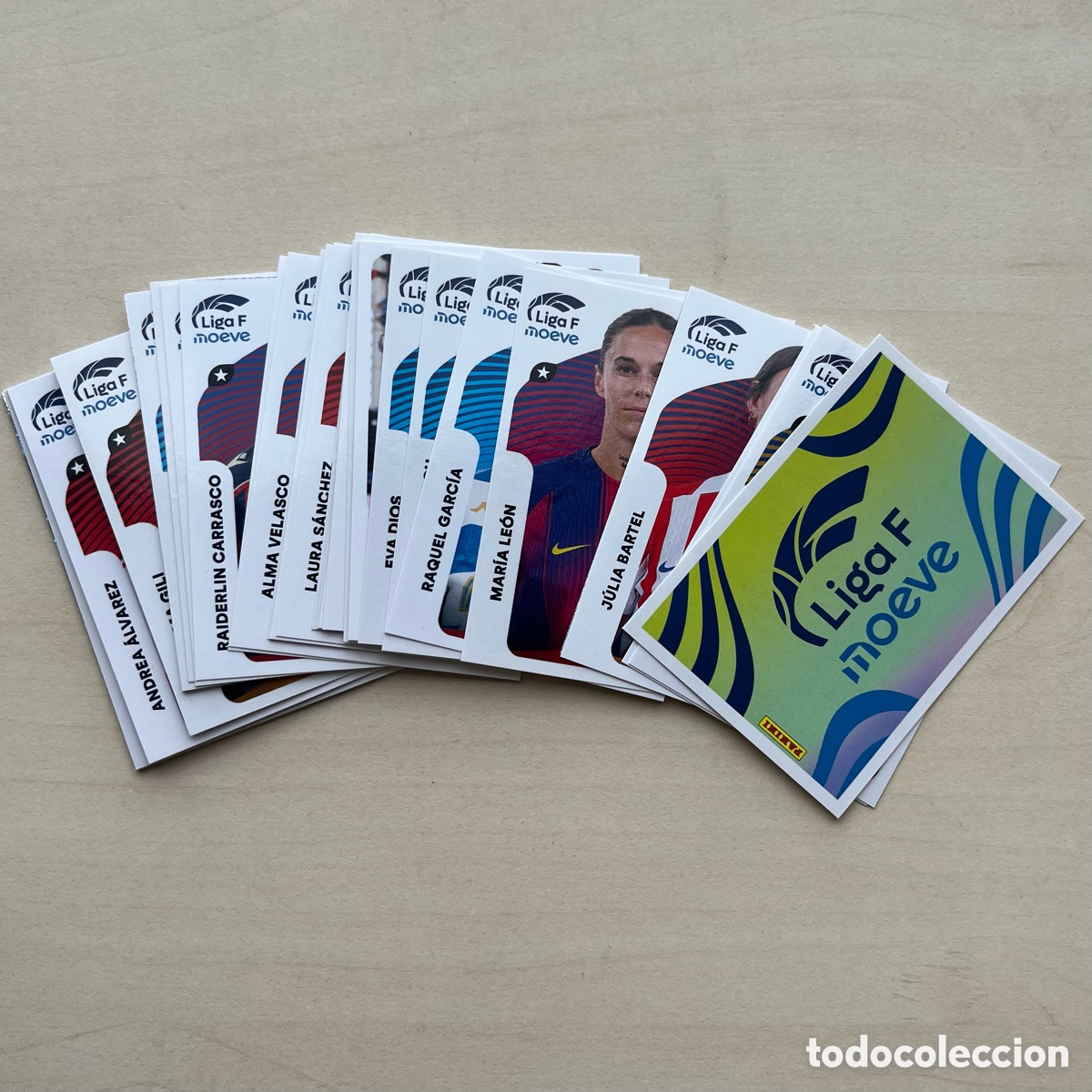 Football Stickers: Lote 39 cromos sin repetir Liga F 2025-26