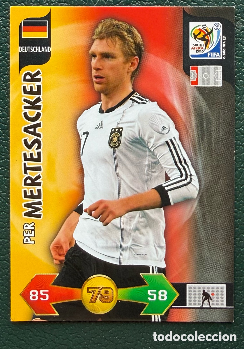 Cartes &agrave; collectionner de Football: PER MERTESACKER ALEMANIA FICHAS ALBUM ADRENALYN XL MUNDIAL SOUTH AFRICA 2010
