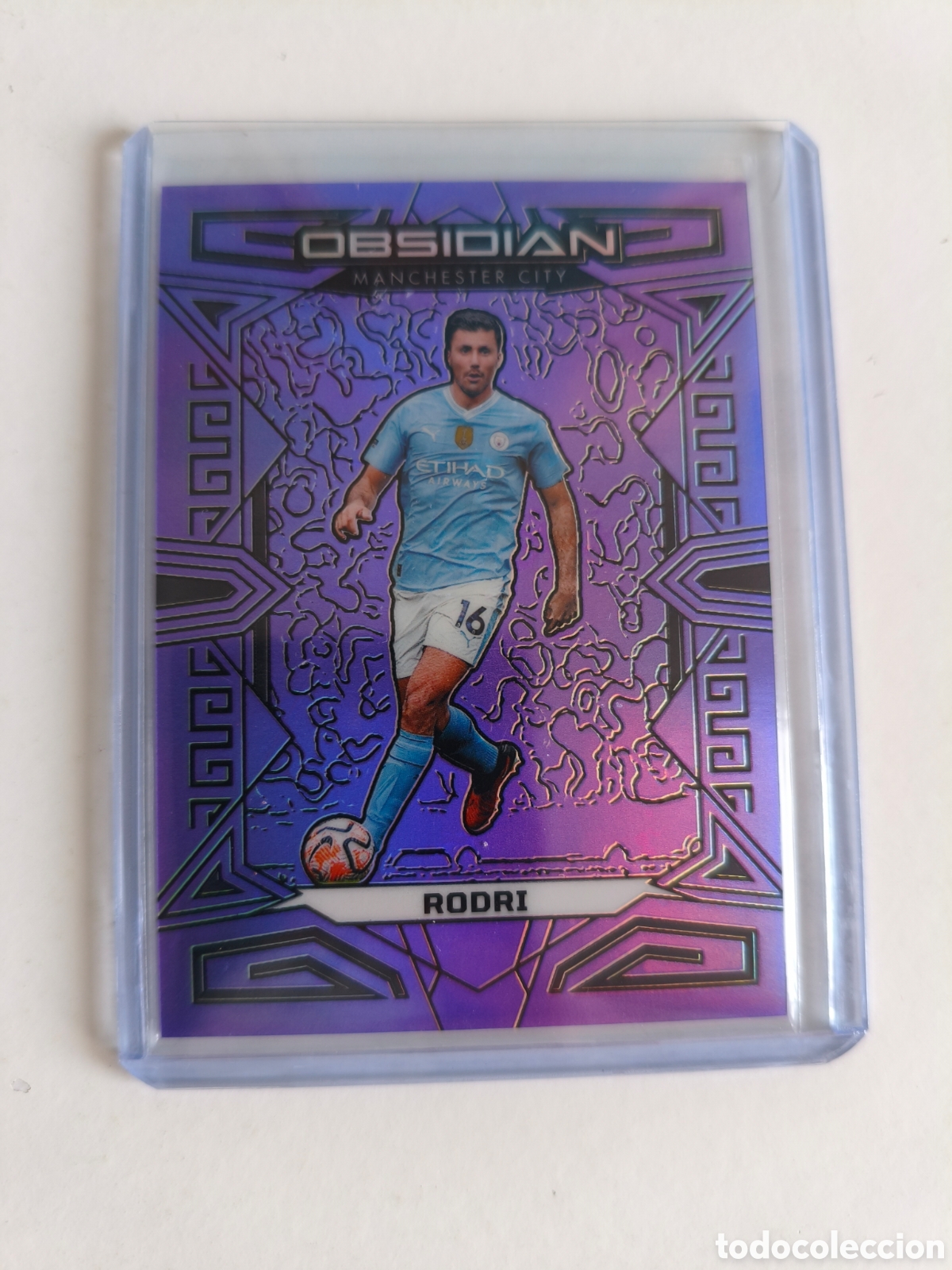 Cromos de f&uacute;tbol: Panini Obsidian Rodri purple /25