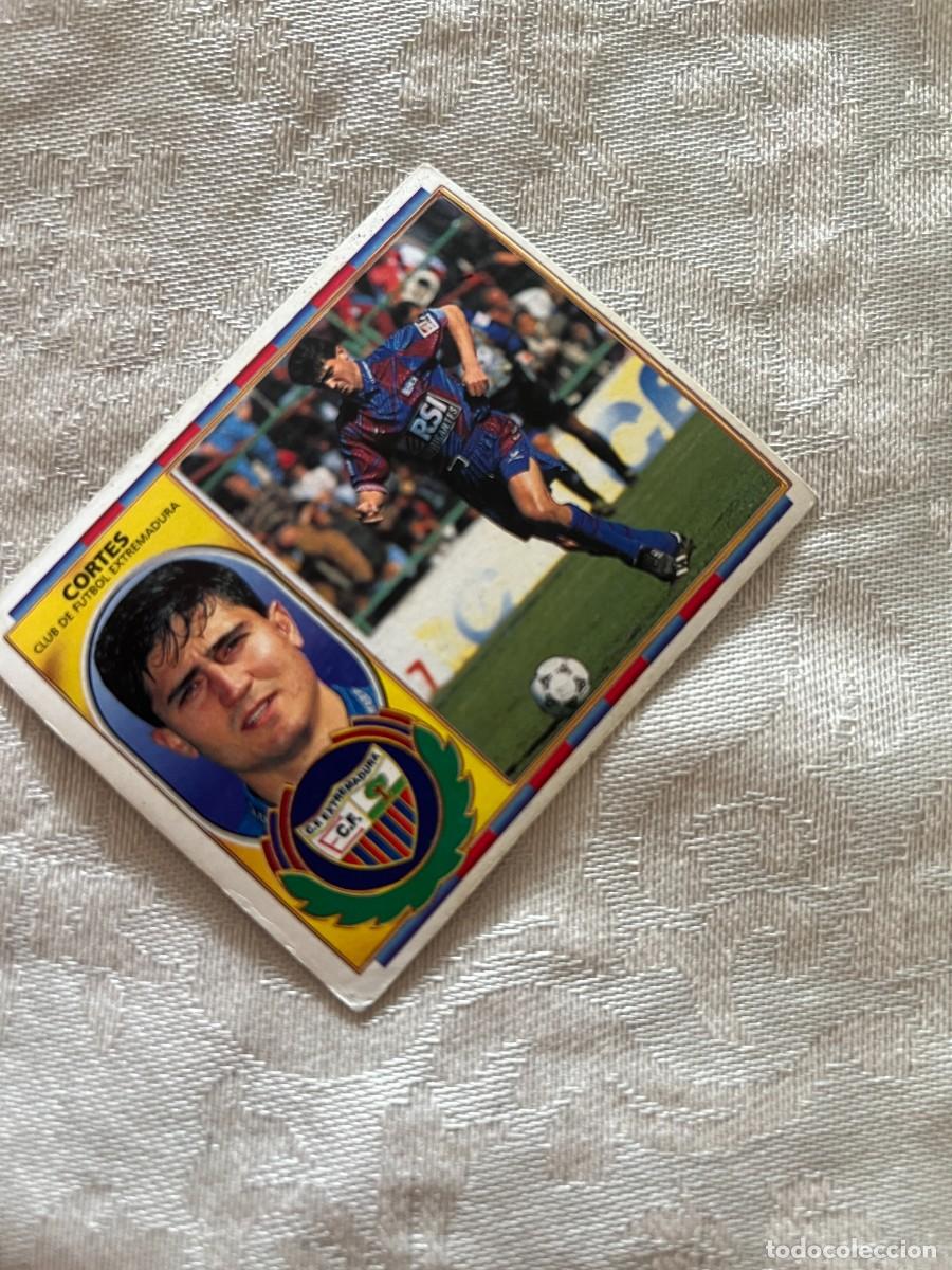 Figurine di Calcio: CORT&Eacute;S EXTREMADURA SIN PEGAR EDICIONES ESTE 1996-97