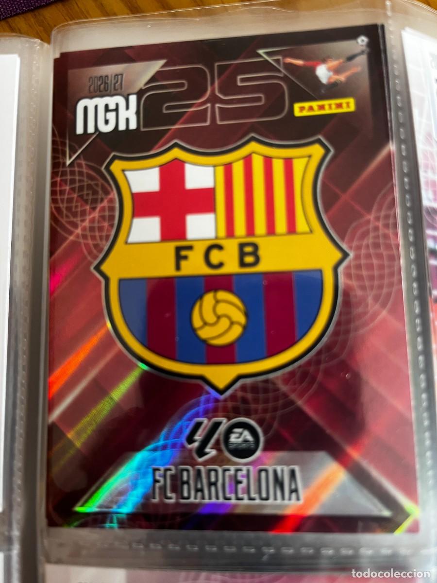 Cromos de f&uacute;tbol: MEGACRACKS MGK 2026 2027 26 27 PANINI N&ordm; 73 ESCUDO BARCELONA