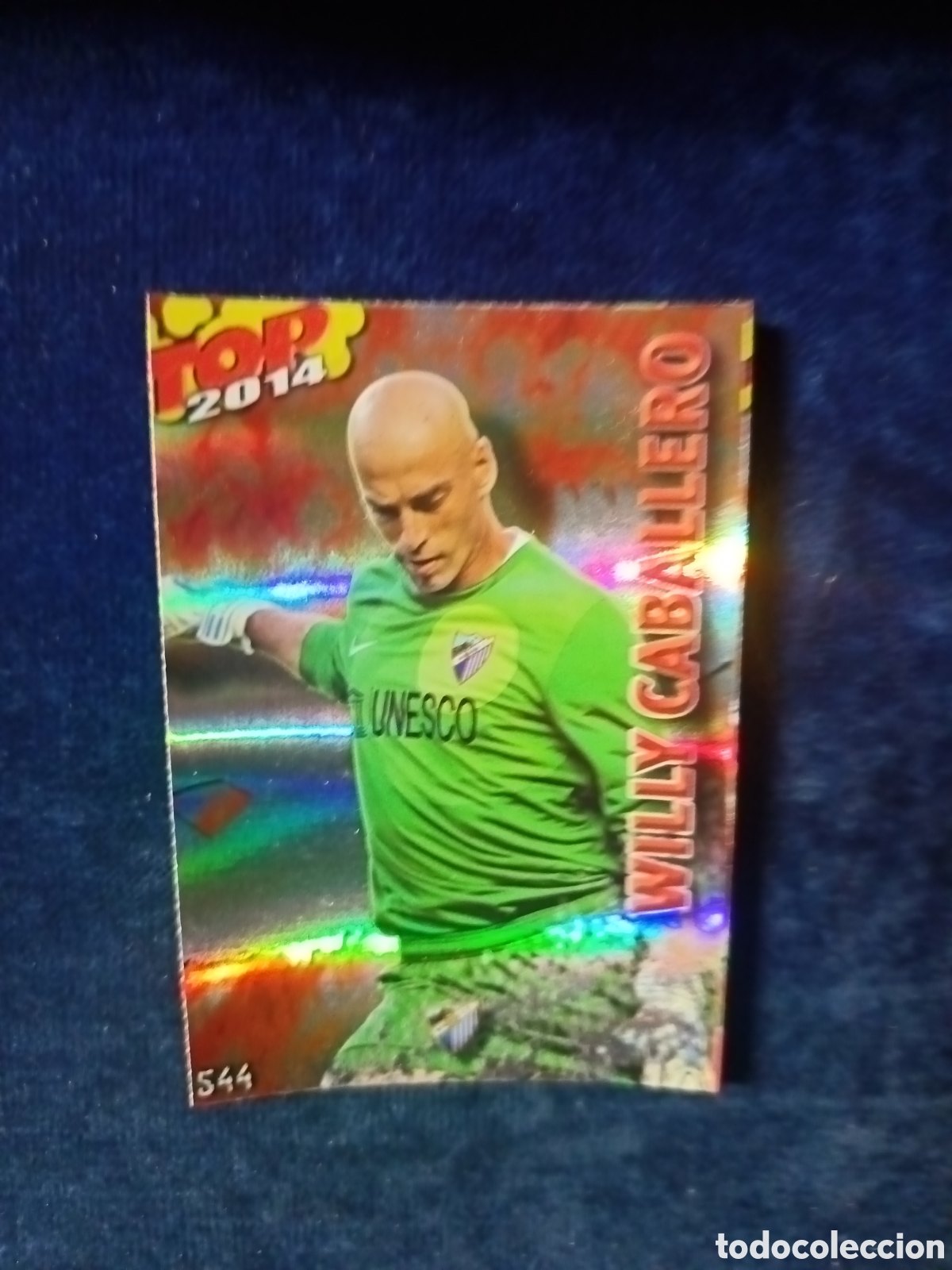 Cromos de f&uacute;tbol: 544 WILLY CABALLERO (MALAGA) - TOP BRILLO ROJO RAYAS - MUNDICROMO 2013 2014 13-14