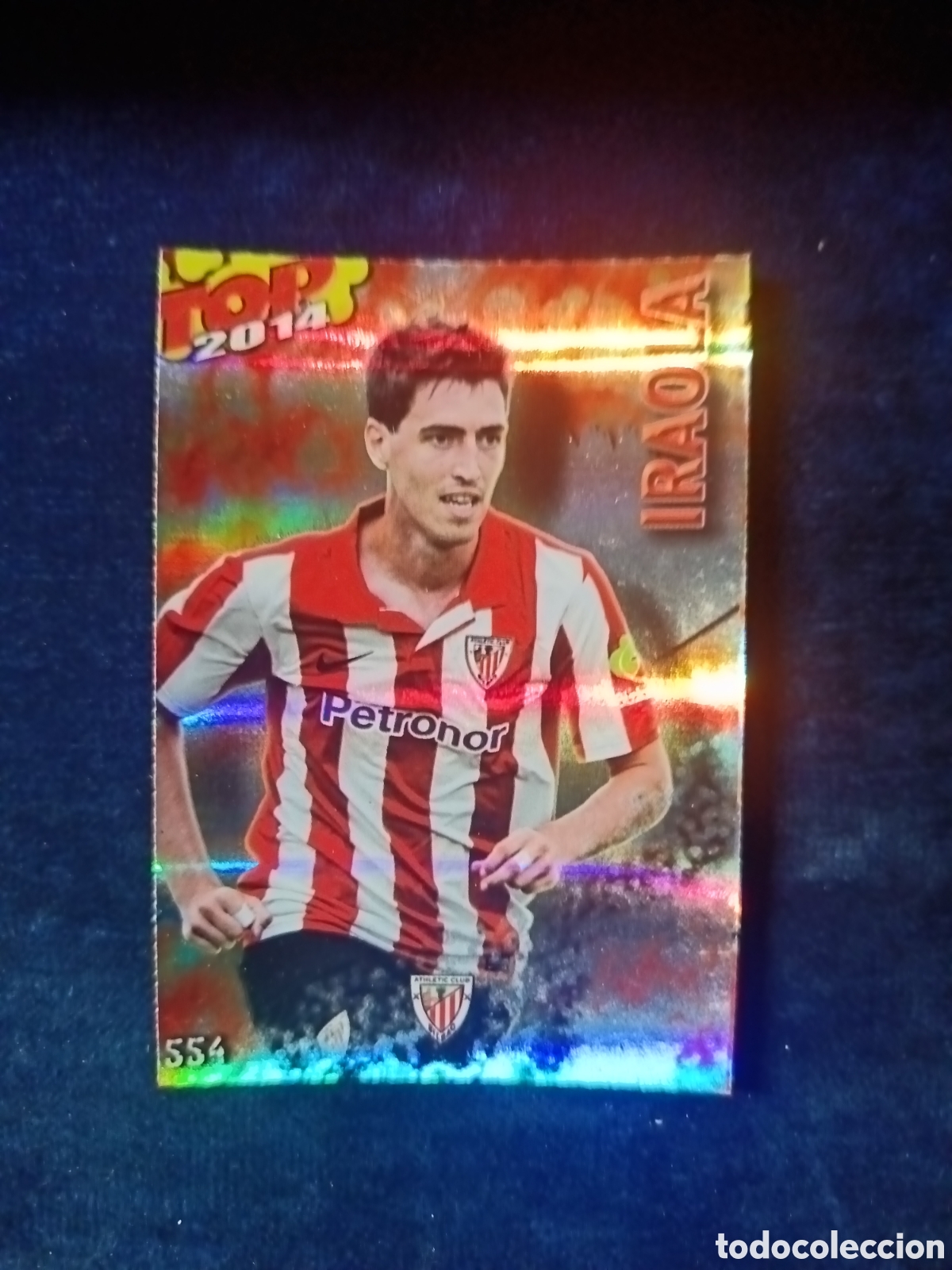 Cartes &agrave; collectionner de Football: 554 Iraola TOP BRILLO ROJO RAYAS - MUNDICROMO 2013 2014 13-14