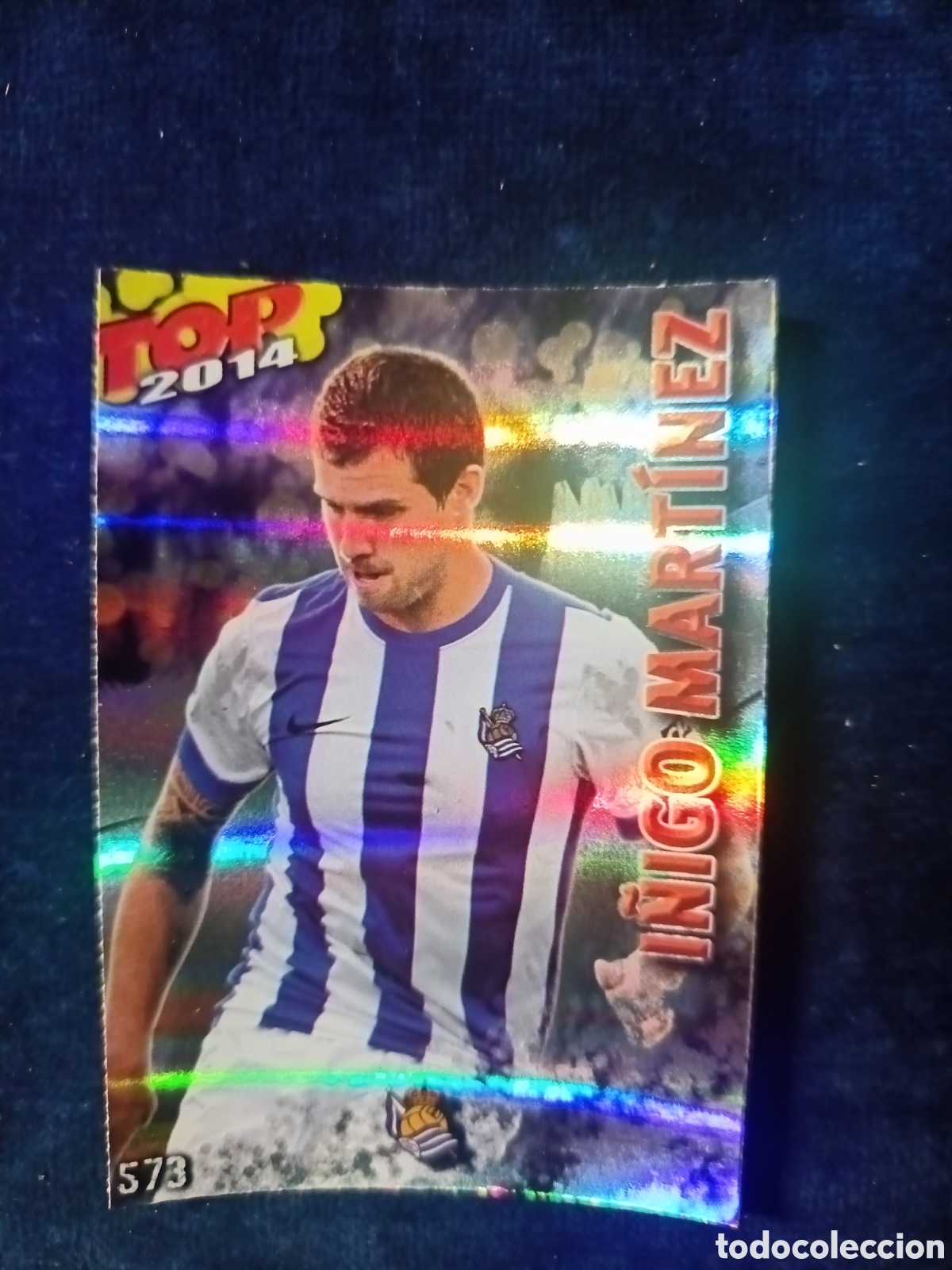 Cromos de f&uacute;tbol: 573 &Iacute;&ntilde;igo Mart&iacute;nez TOP BRILLO AZUL RAYAS - MUNDICROMO 2013 2014 13-14