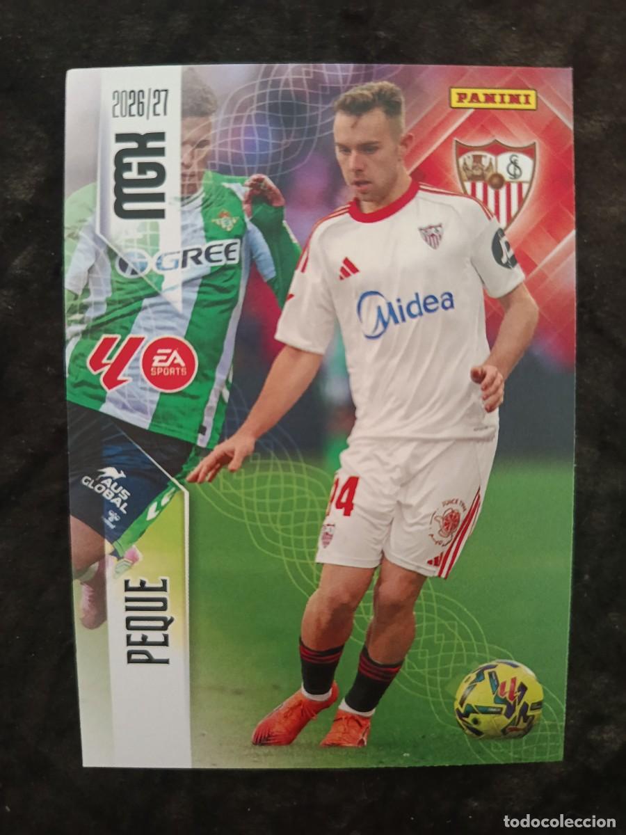 Cartes &agrave; collectionner de Football: MGK 2026/27 MEGACRACKS PANINI. #339 PEQUE. SEVILLA FC.