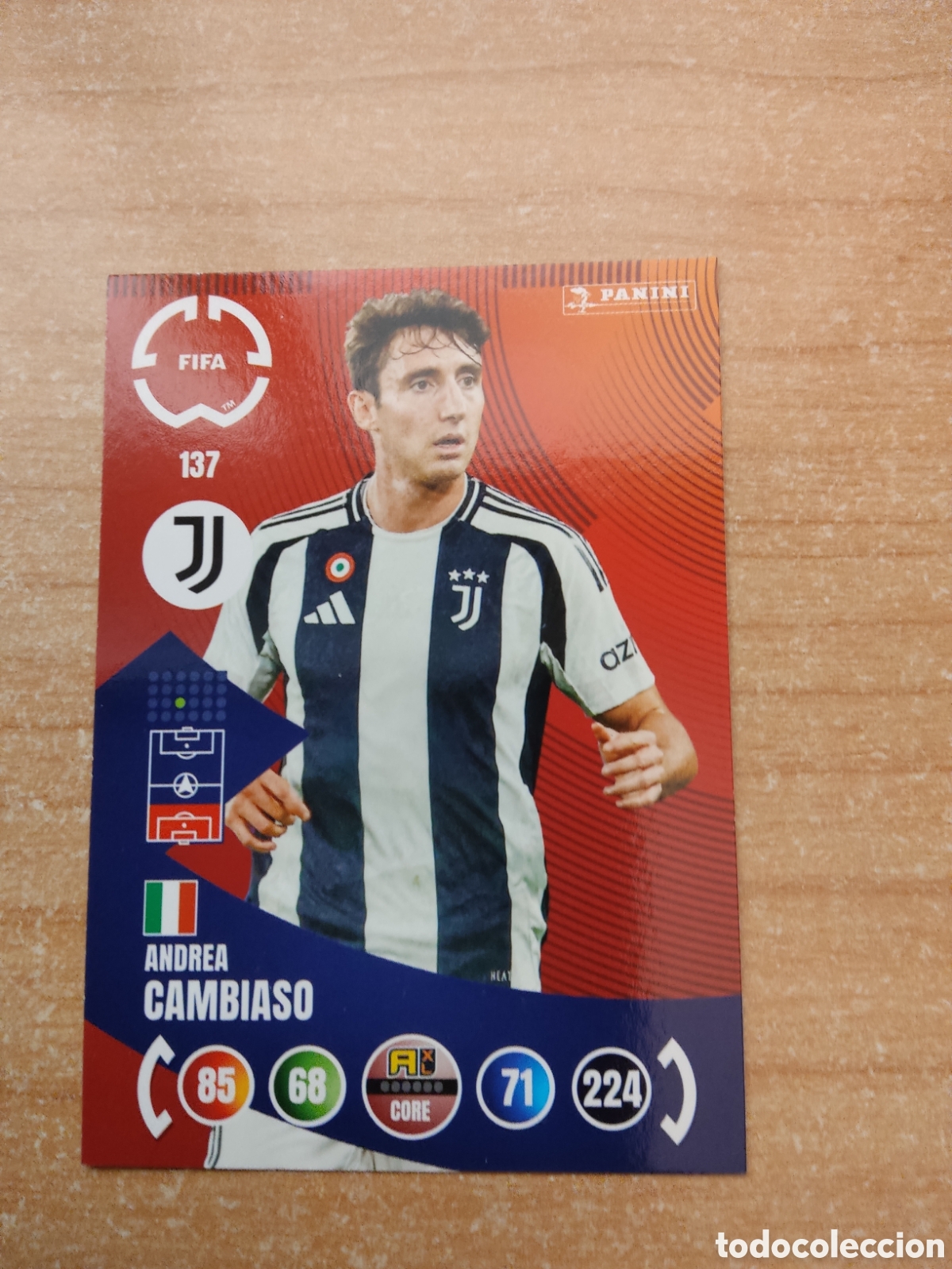 Fu&szlig;ball-Sticker: 137 ANDREA CAMBIASO JUVENTUS MUNDIAL DE CLUBES ADRENALYN 2025