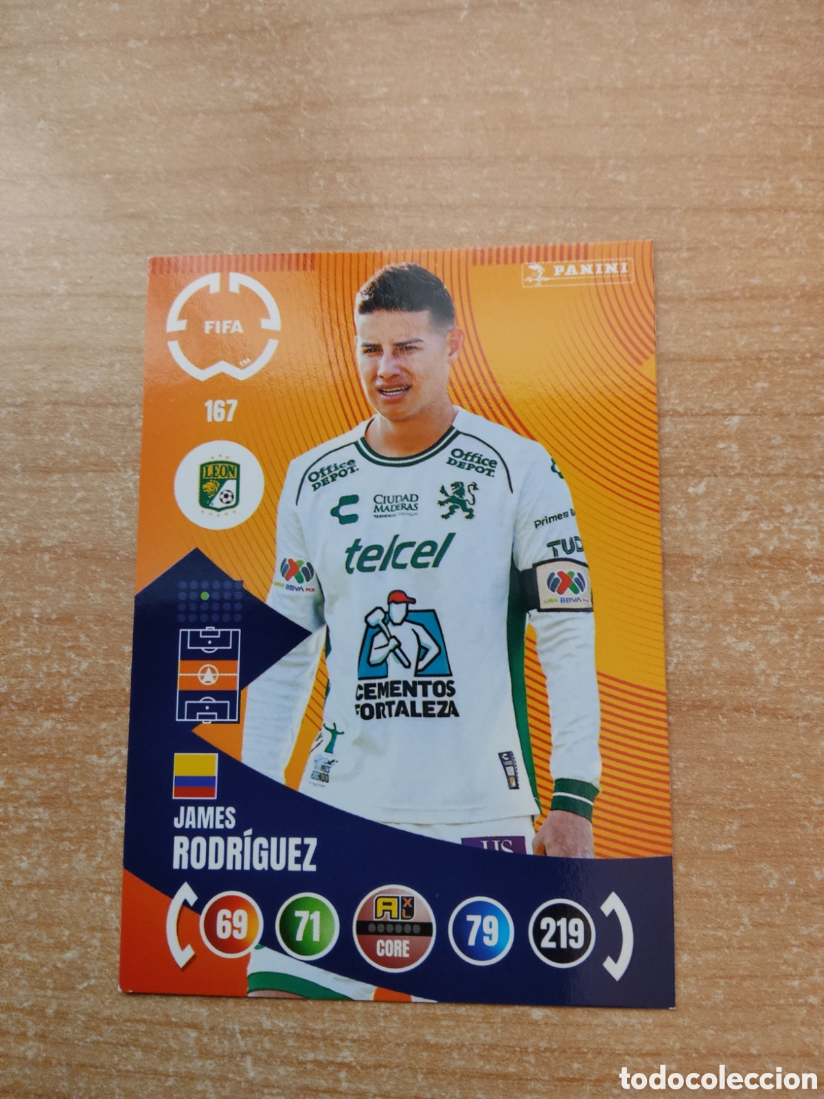Football Stickers: 167 JAMES RODR&Iacute;GUEZ CLUB LEON MUNDIAL DE CLUBES ADRENALYN 2025