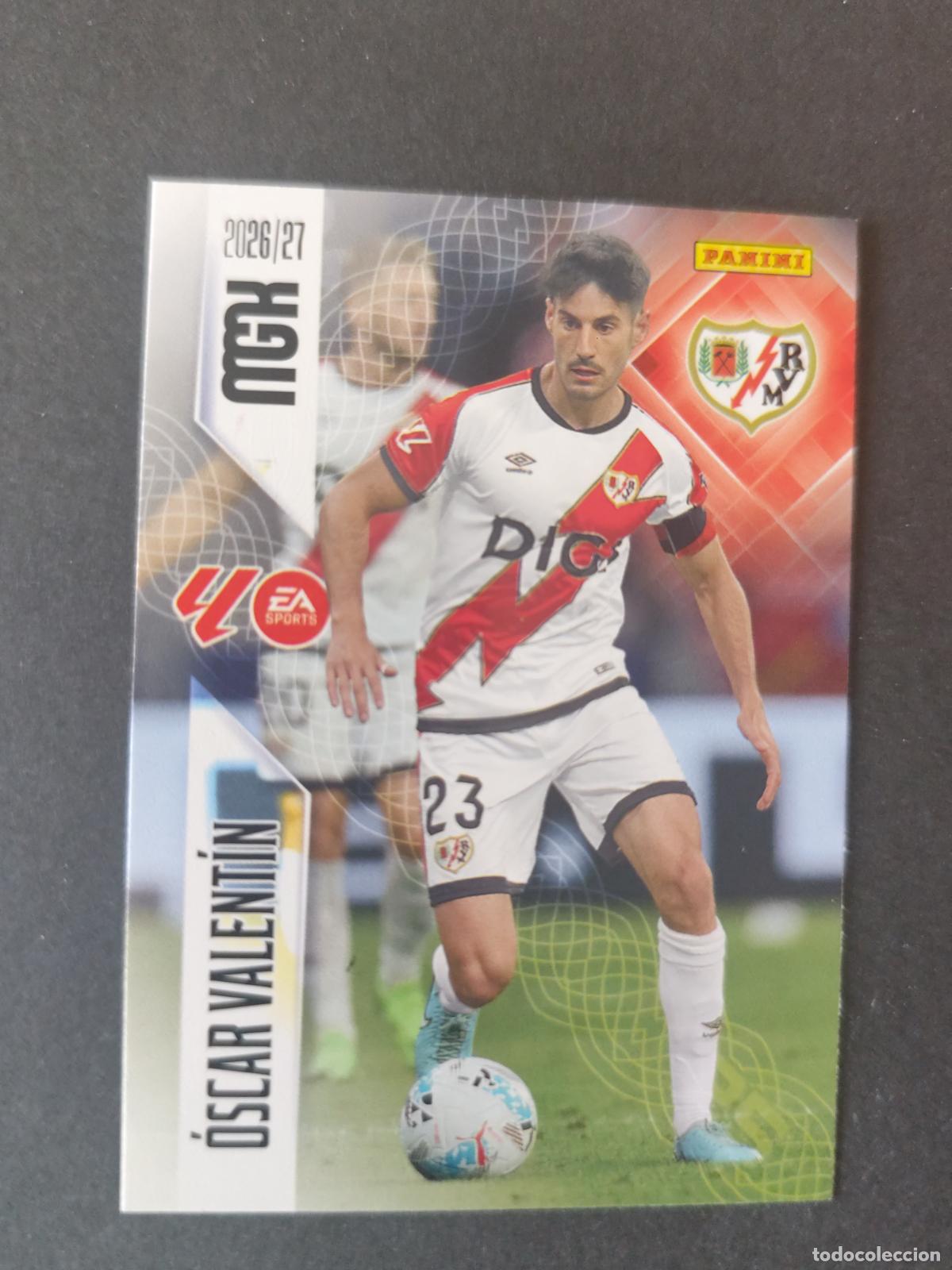 Cromos de Futebol: 300 &Oacute;SCAR VALENT&Iacute;N RAYO VALLECANO MEGACRACKS 2026 2027 26 27