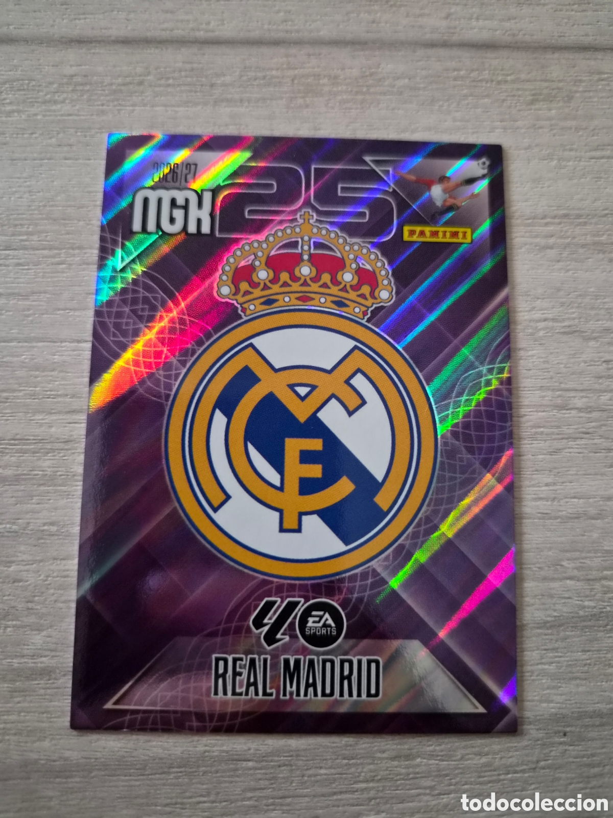 Cromos de Futebol: N&deg;217 Real Madrid Escudo Megacracks 26/27