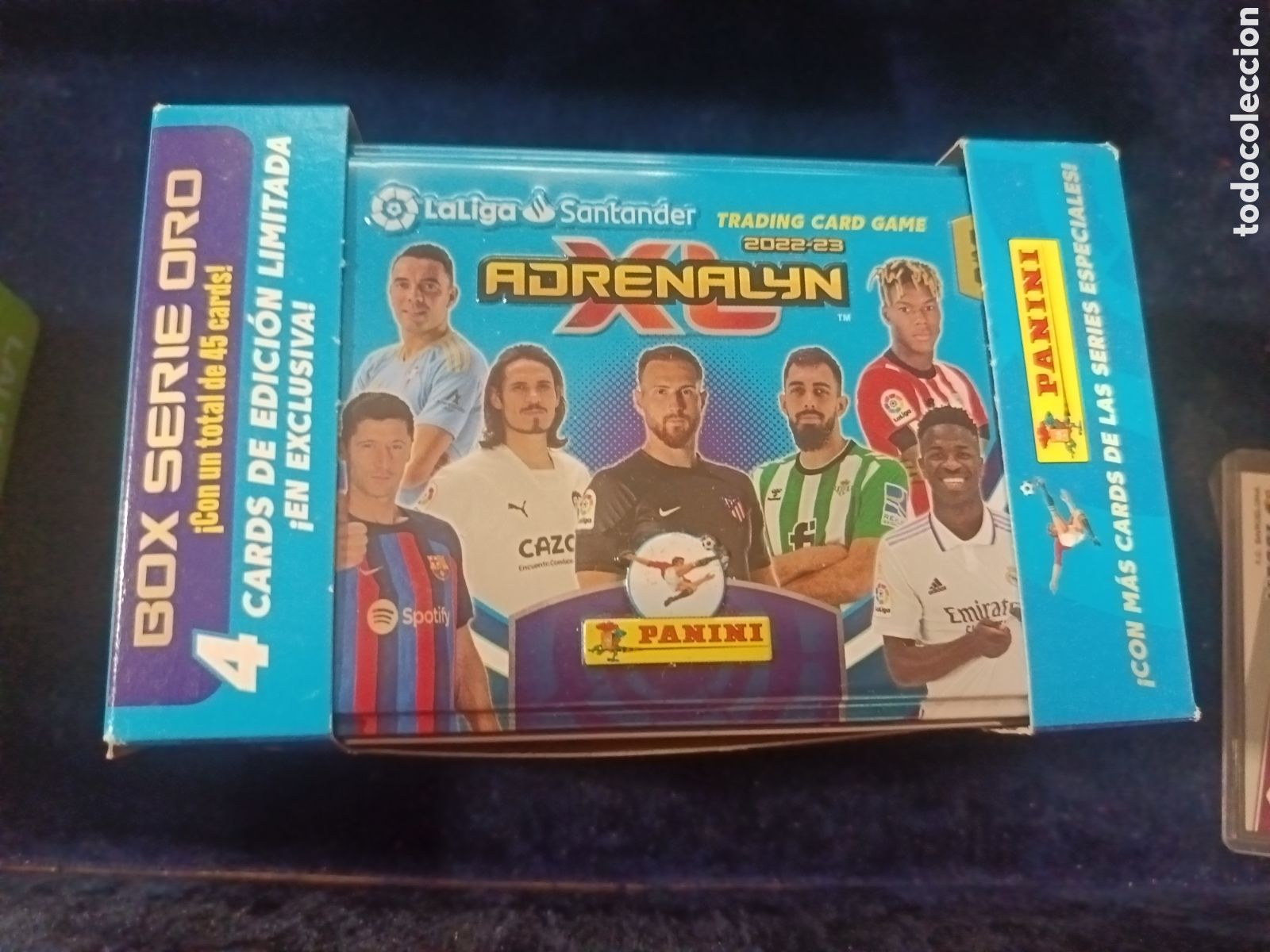 Cromos de Futebol: caja met&aacute;lica Grande Serie Oro de Adrenalyn XL LaLiga Santander 2022-23, editada por Panini Espa&ntilde;a.